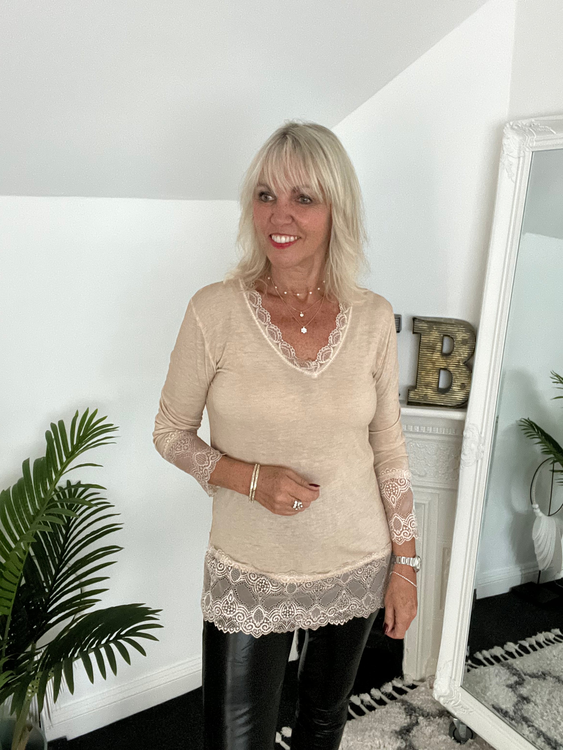 Luxe Base Top with Lace Trim in Warm Stone