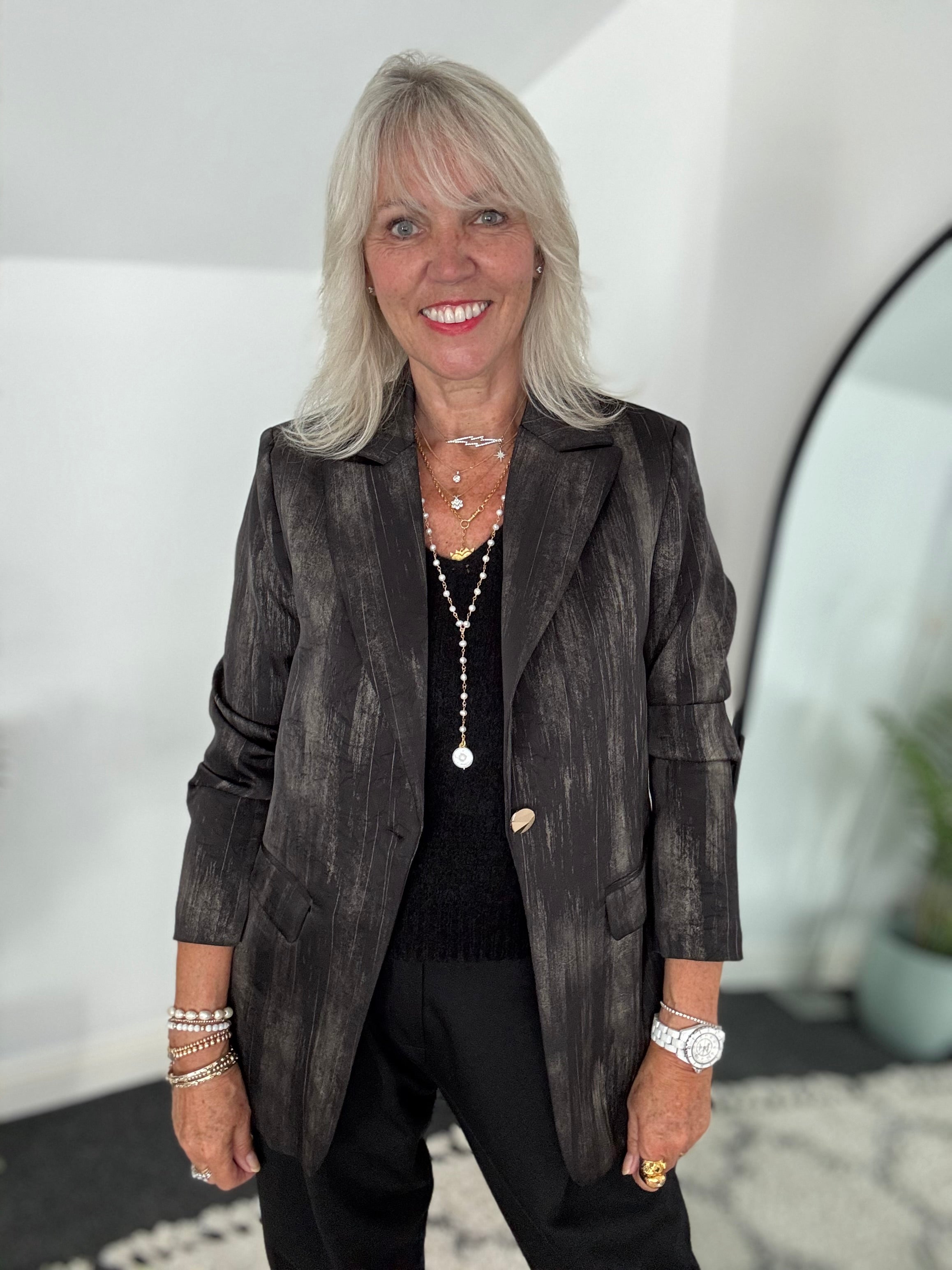 Silky Blazer in Black Brushstroke