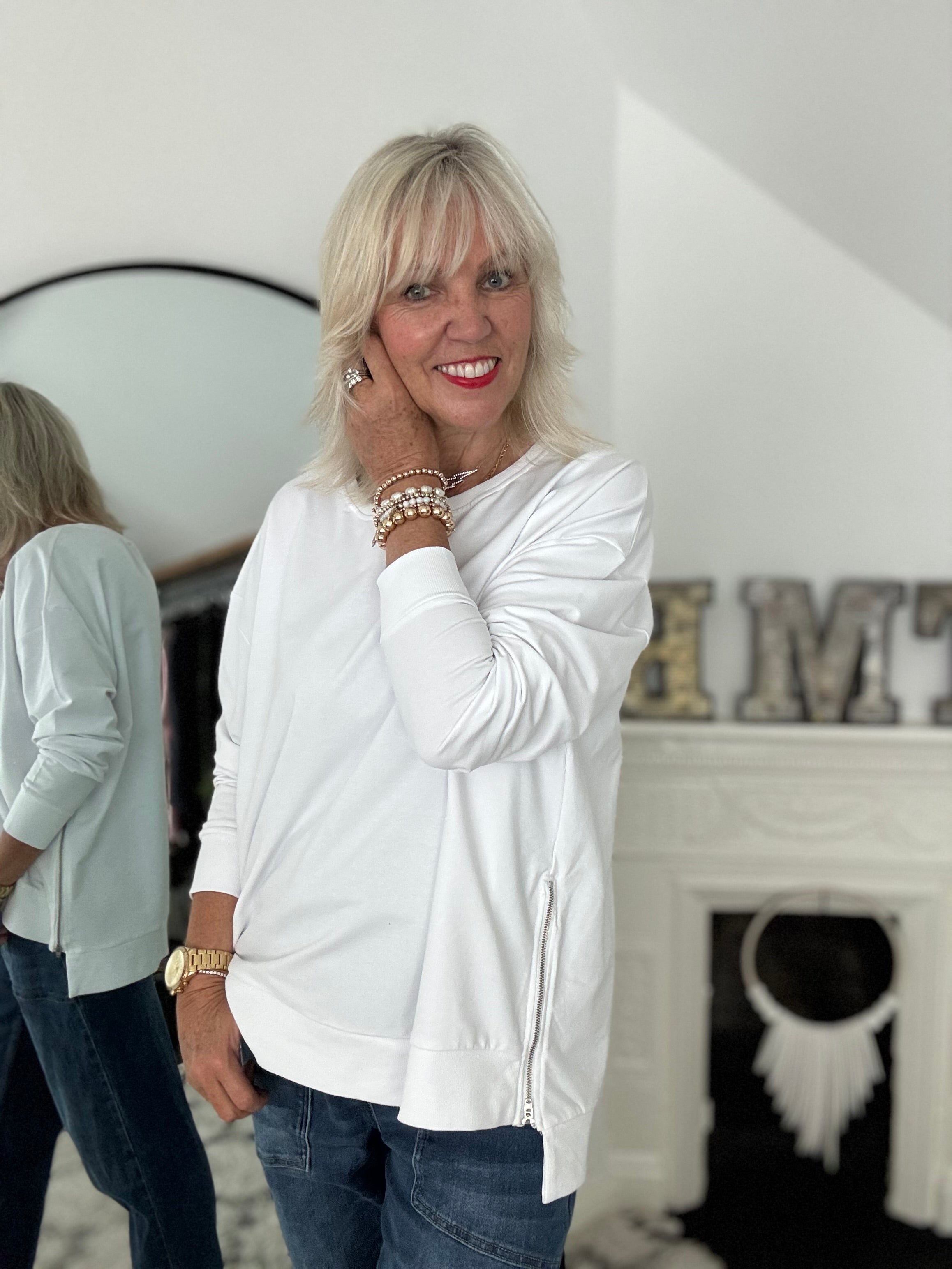 Zipped Sweatshirt in White