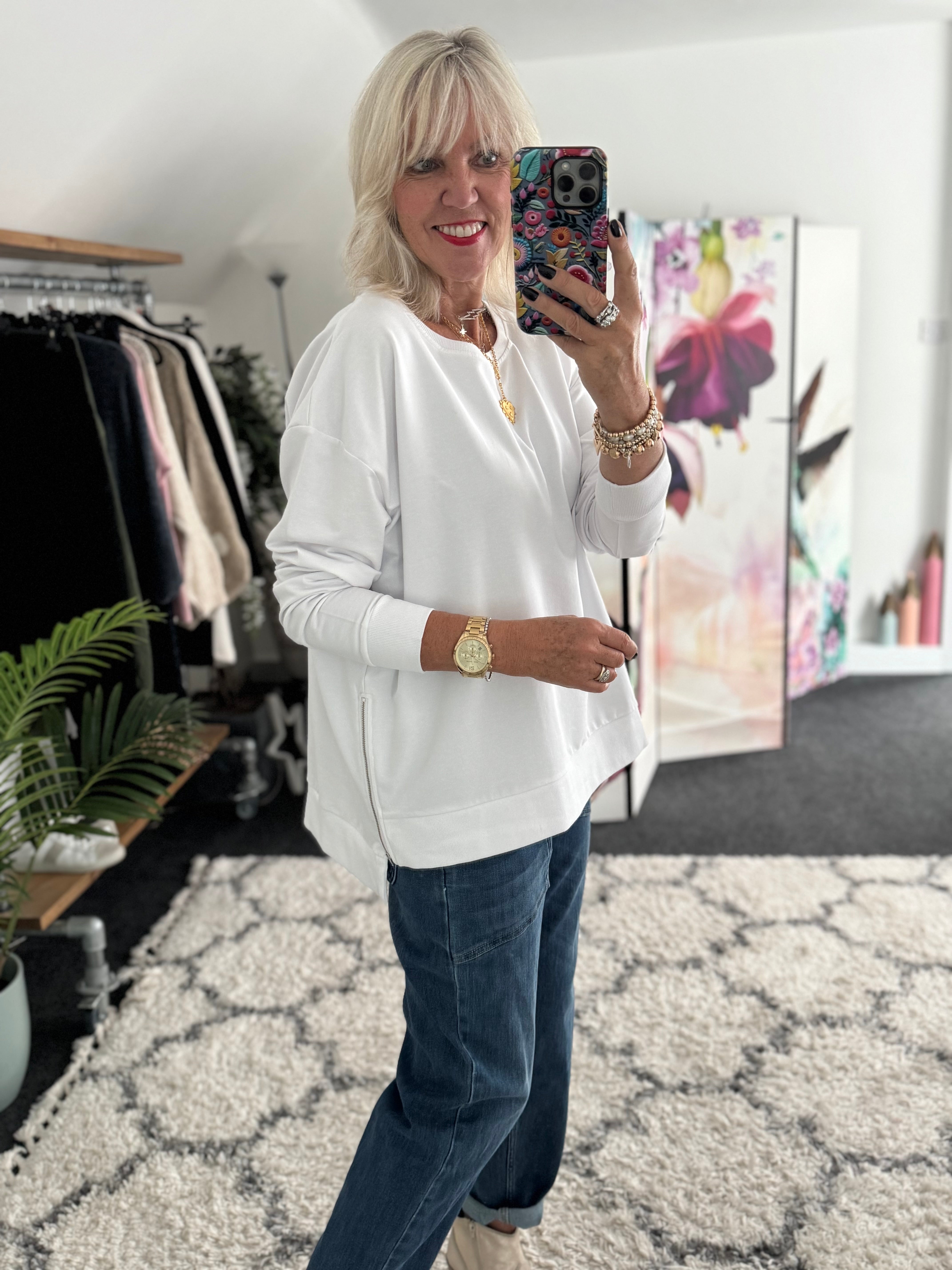 Zipped Sweatshirt in White