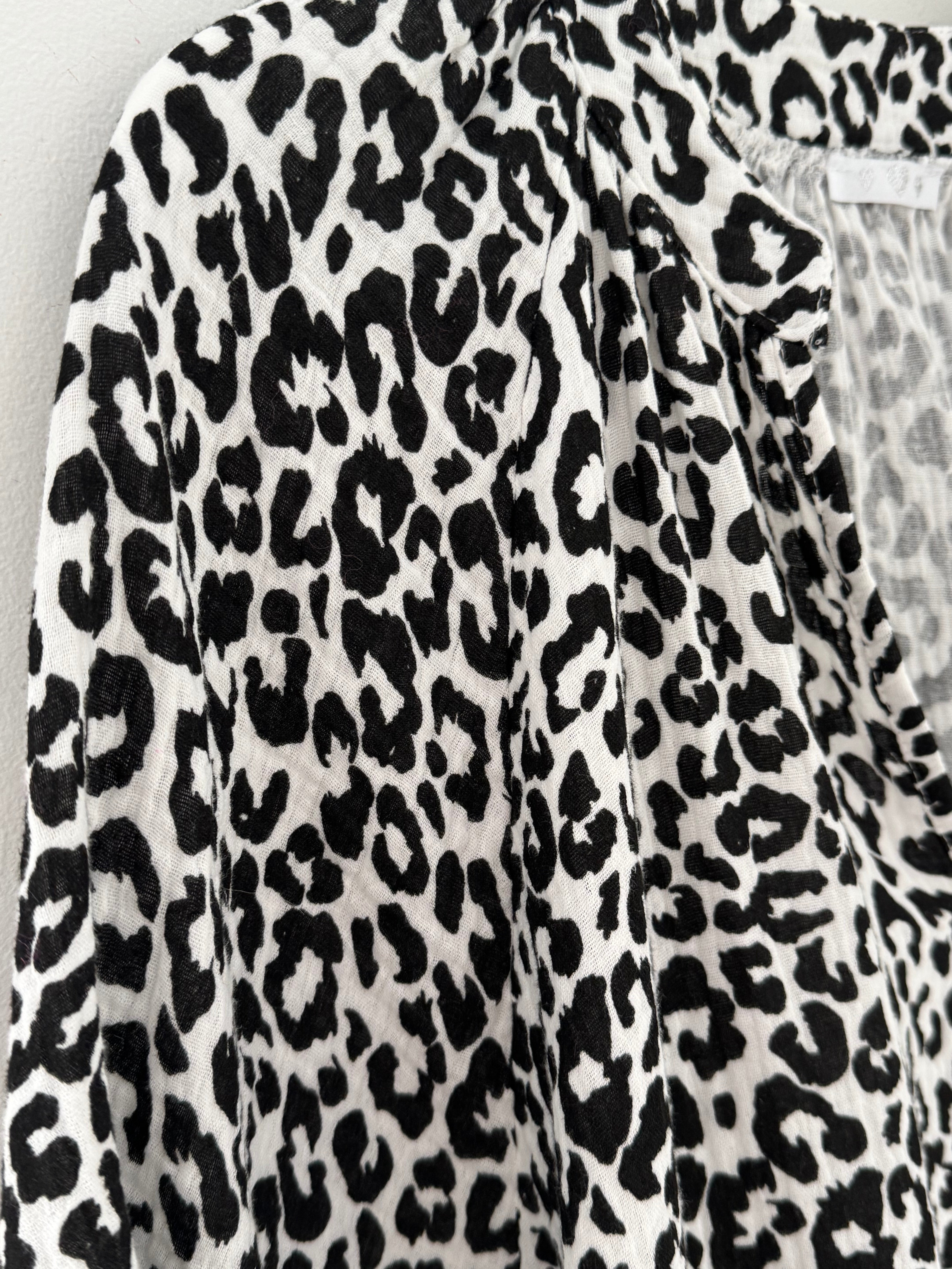 Oversized Cheesecloth Top in Classic Leopard