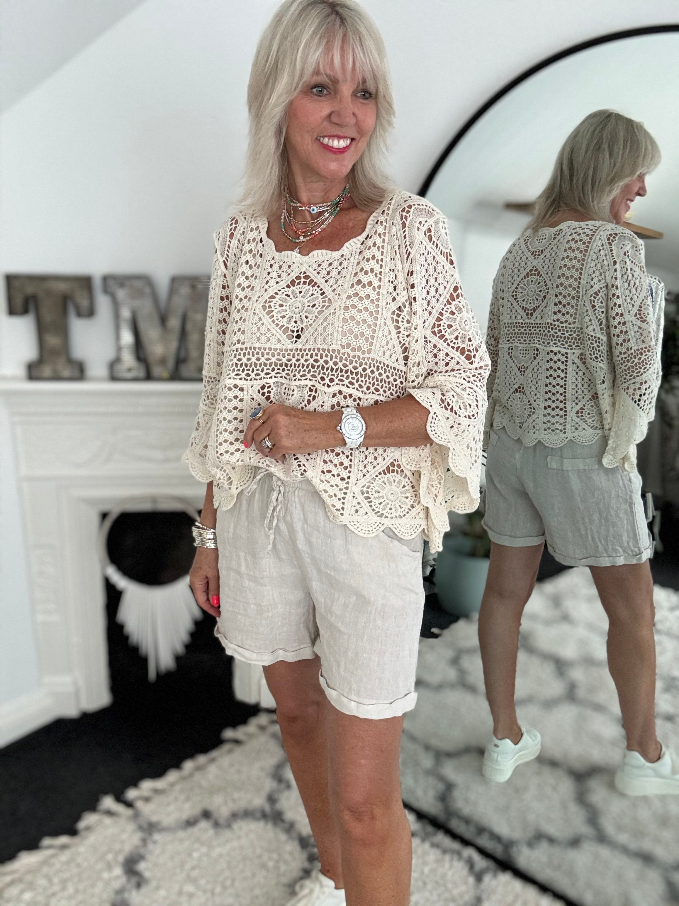 Linen Shorts in Stone