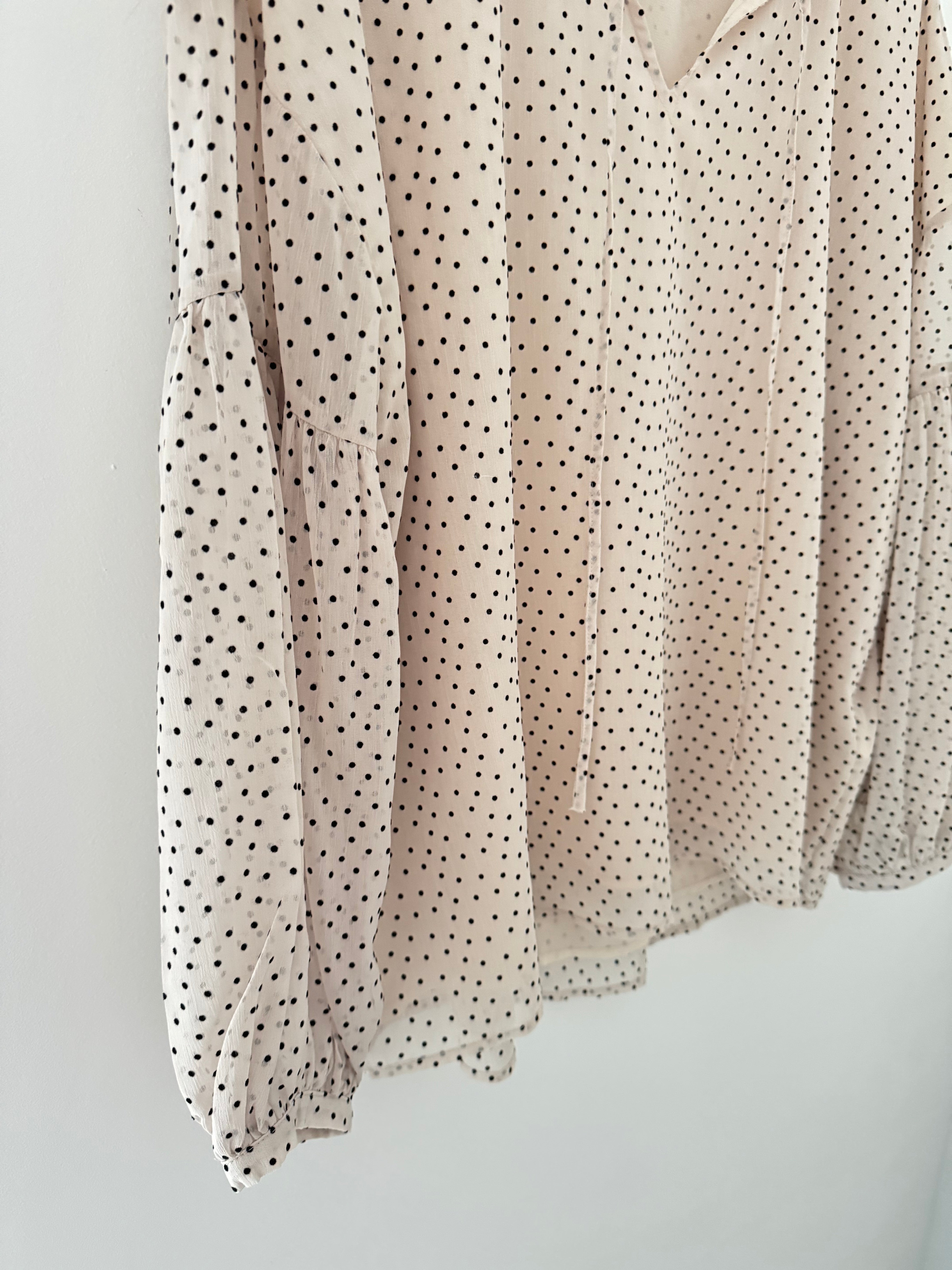 Polkadot Blouse in Ecru