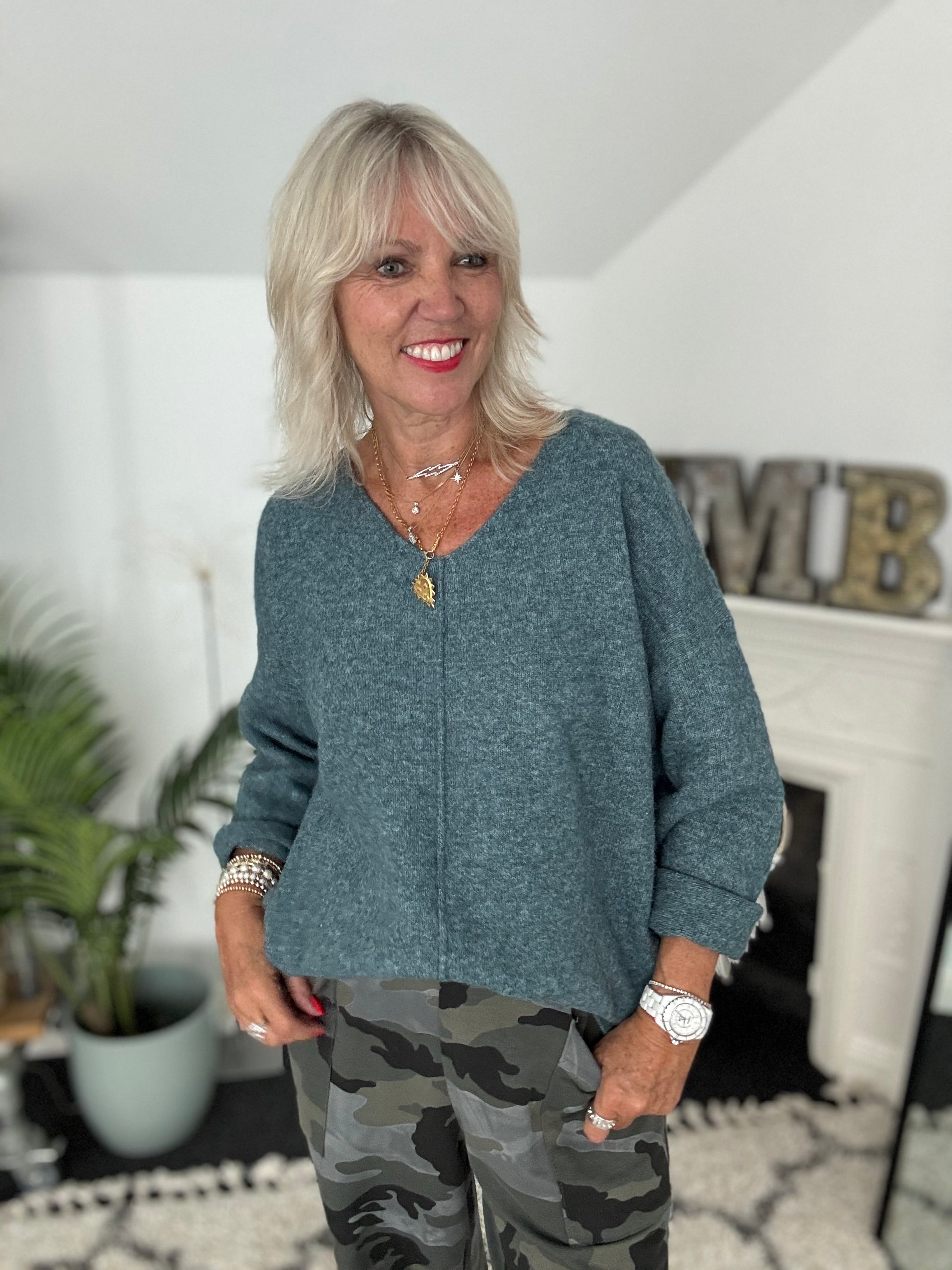 Seam Front V Neck Jumper in Sea Green