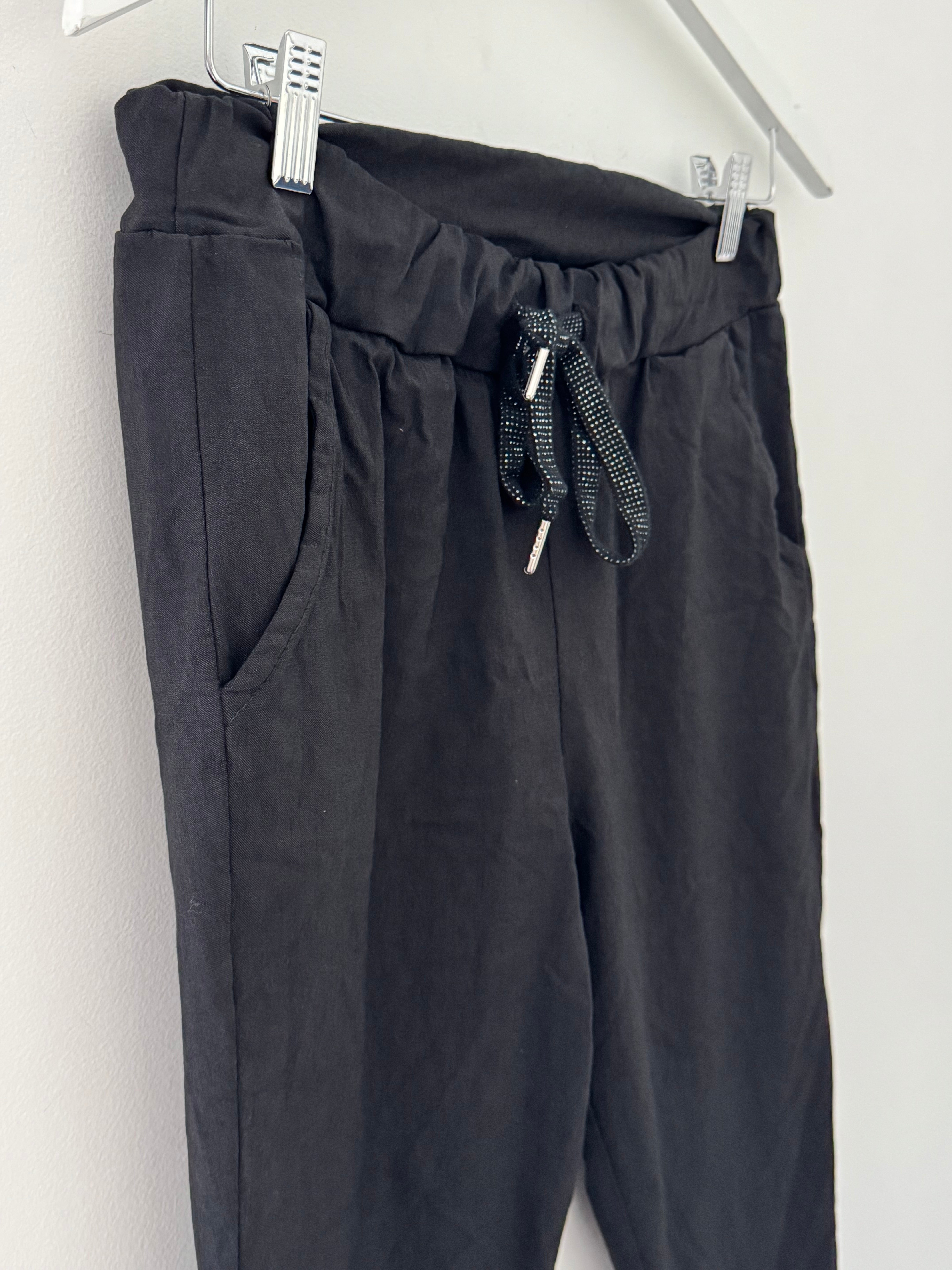 Super Stretch Joggers in Black