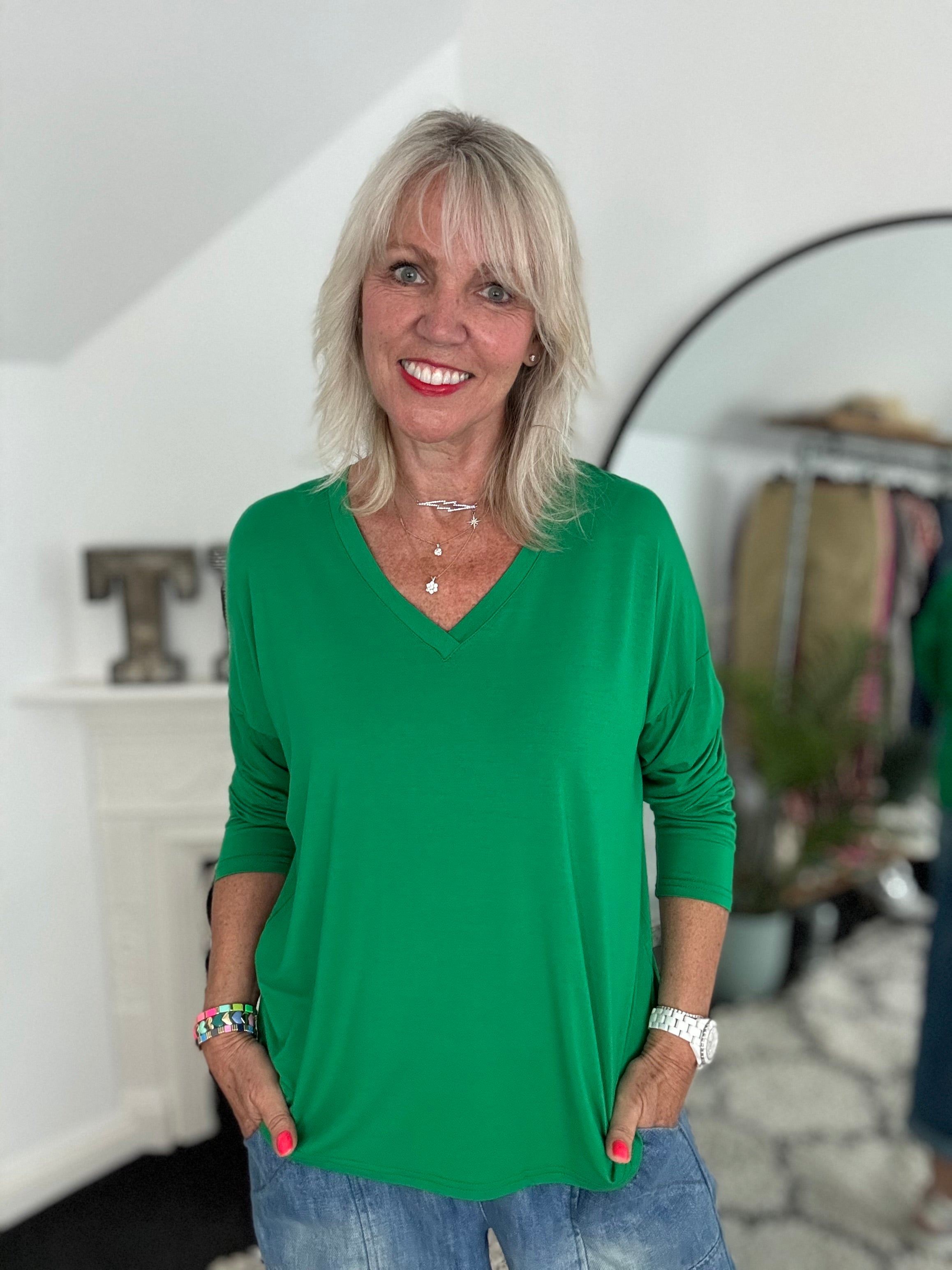 Bamboo Jersey V Neck Top in Emerald