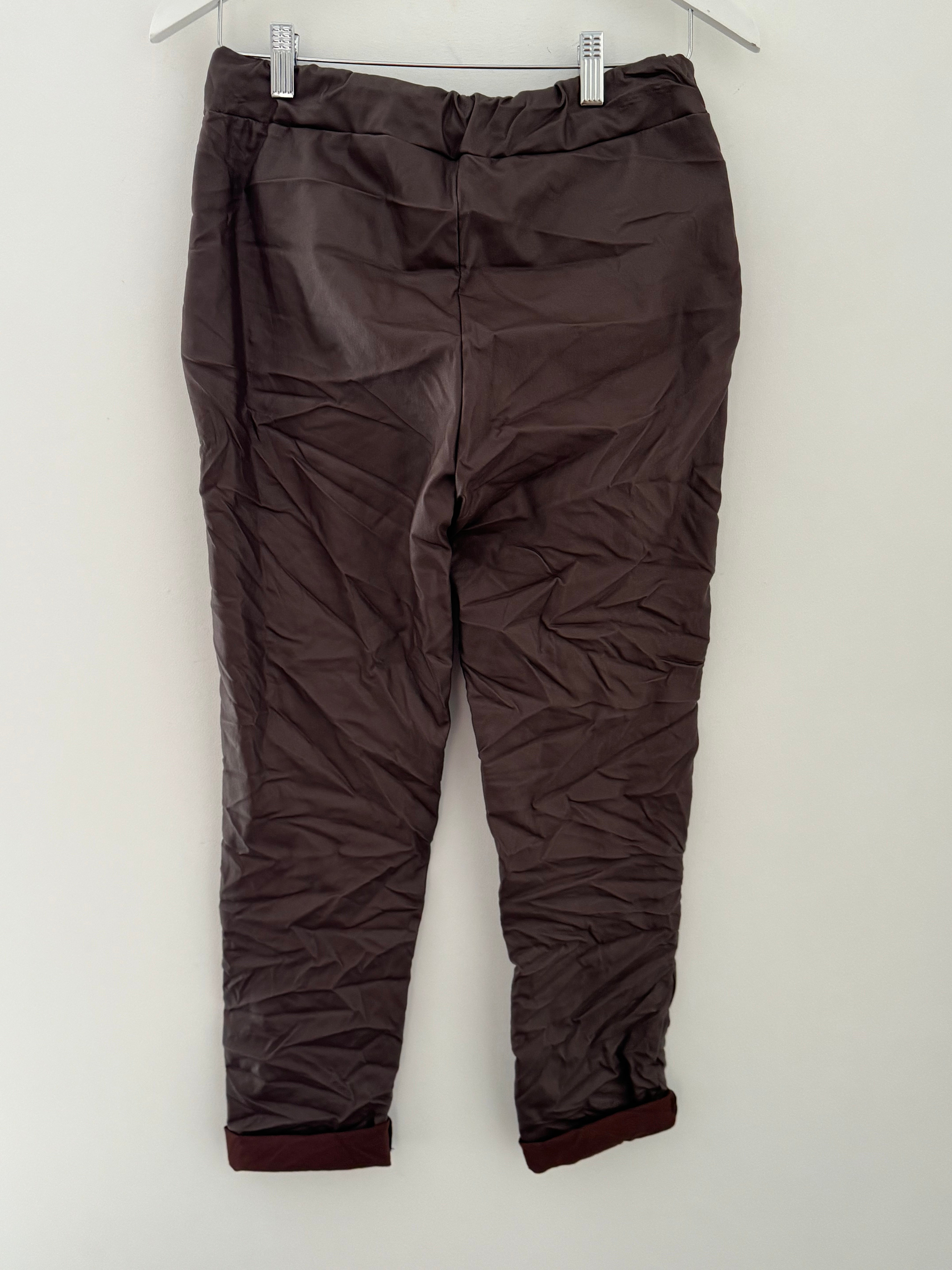 Super Stretch Joggers in Waxed Chocolate