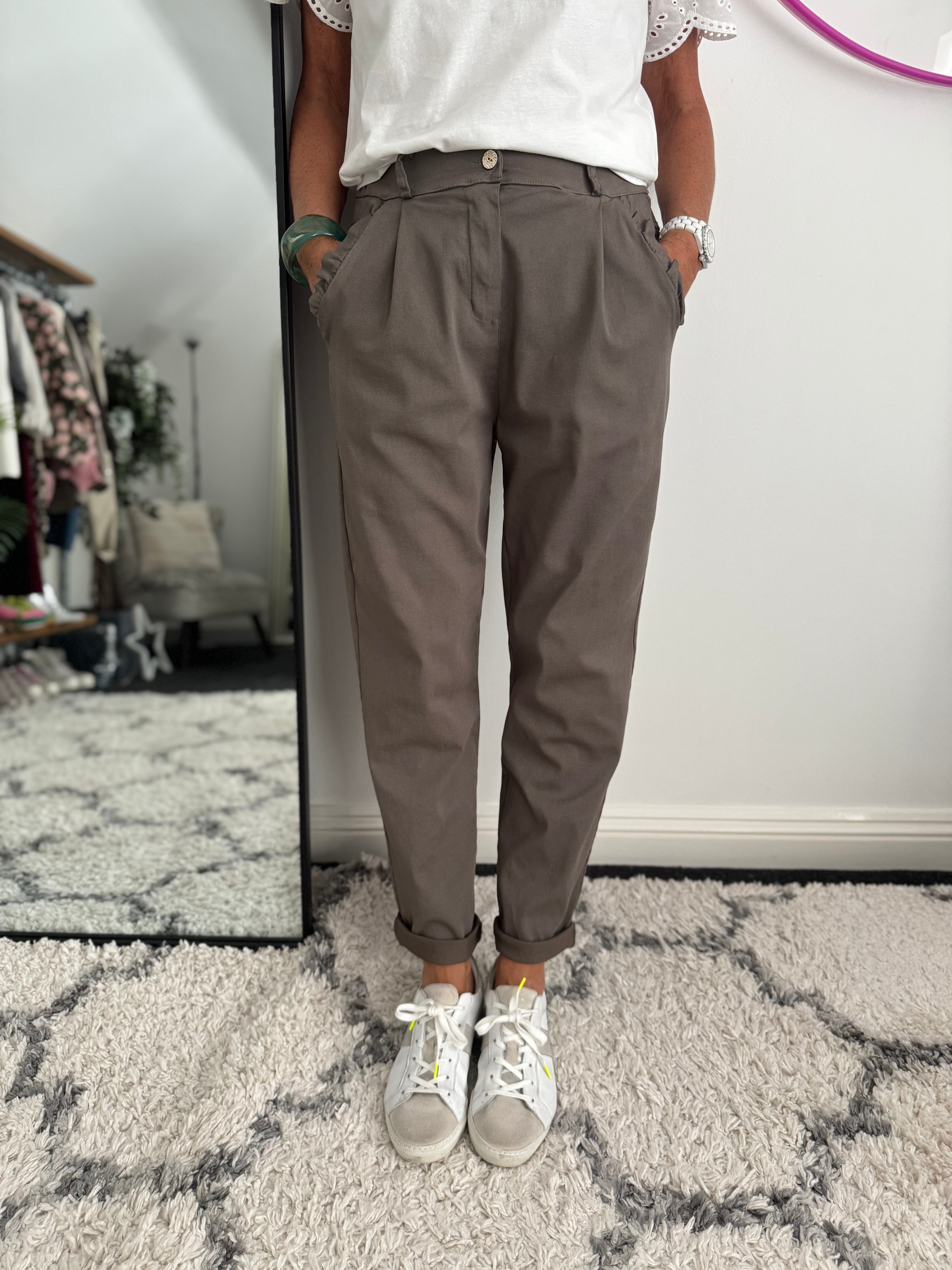 Luxe Stretch Trousers with Ruffle Pocket in Mocha