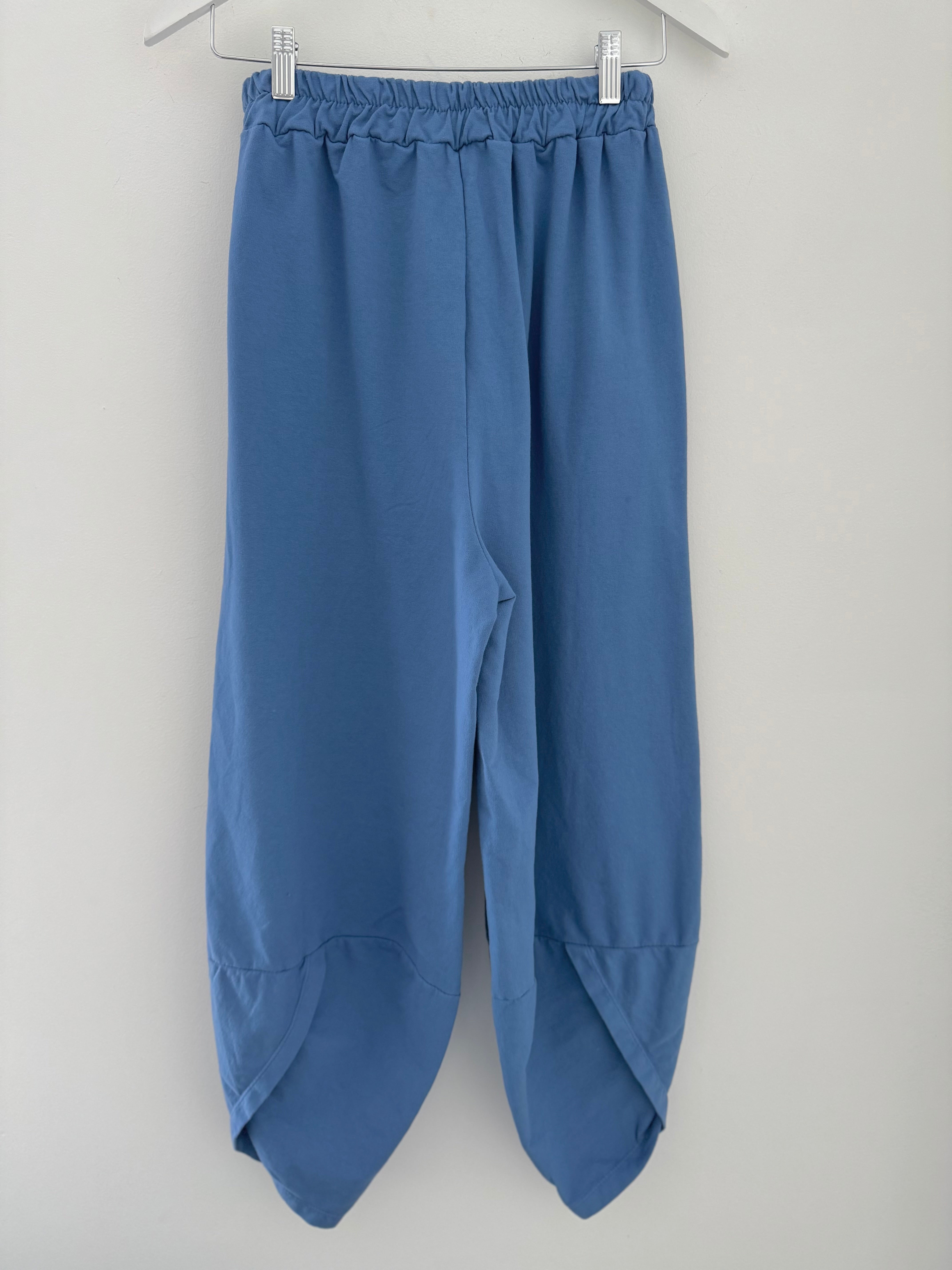 Barrel Shape Cotton Jersey Trousers in Cornflower