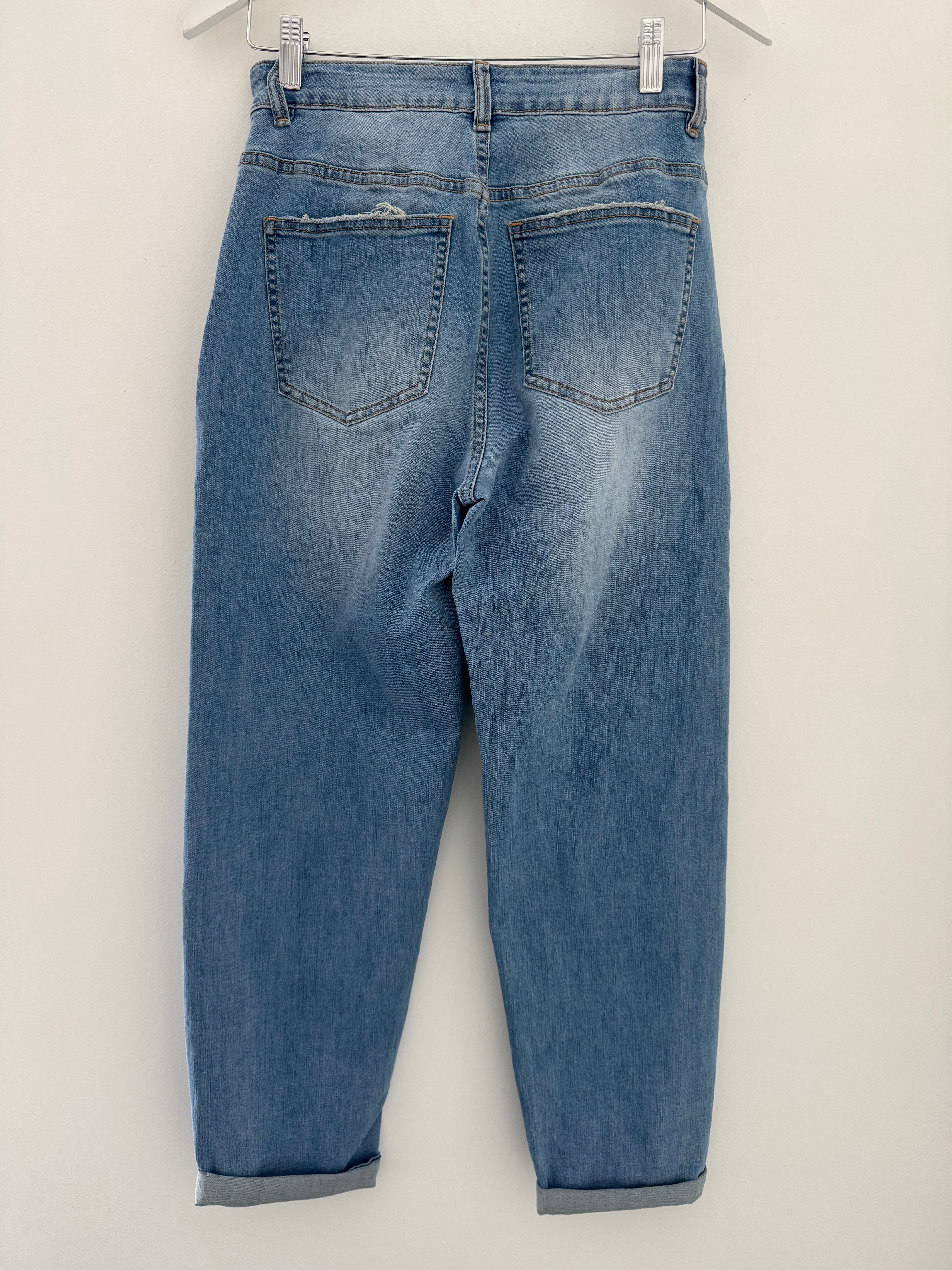 Slim Stretchy Barrel Leg Jeans in Washed Denim