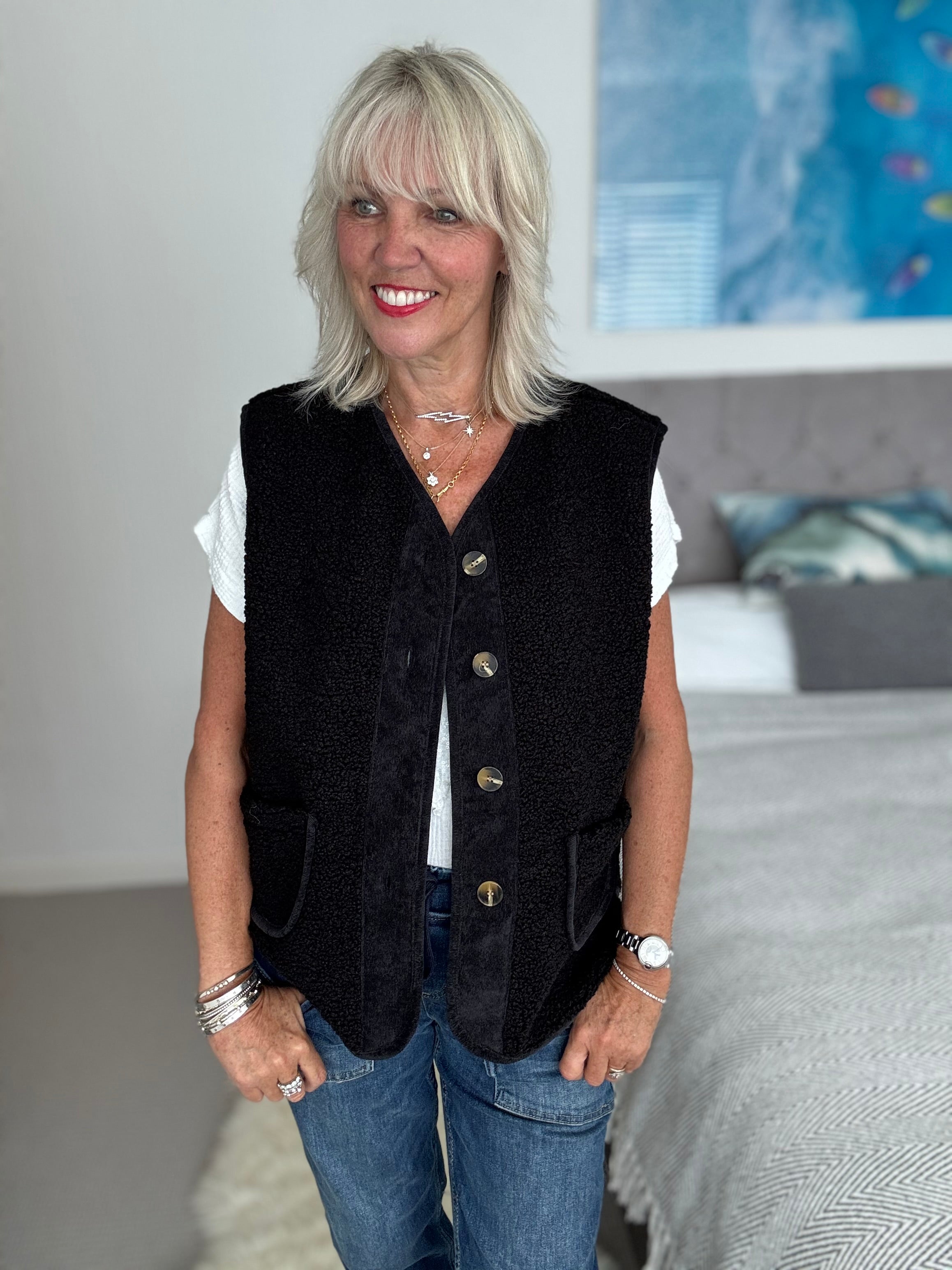 Soft Teddy Gilet in Black