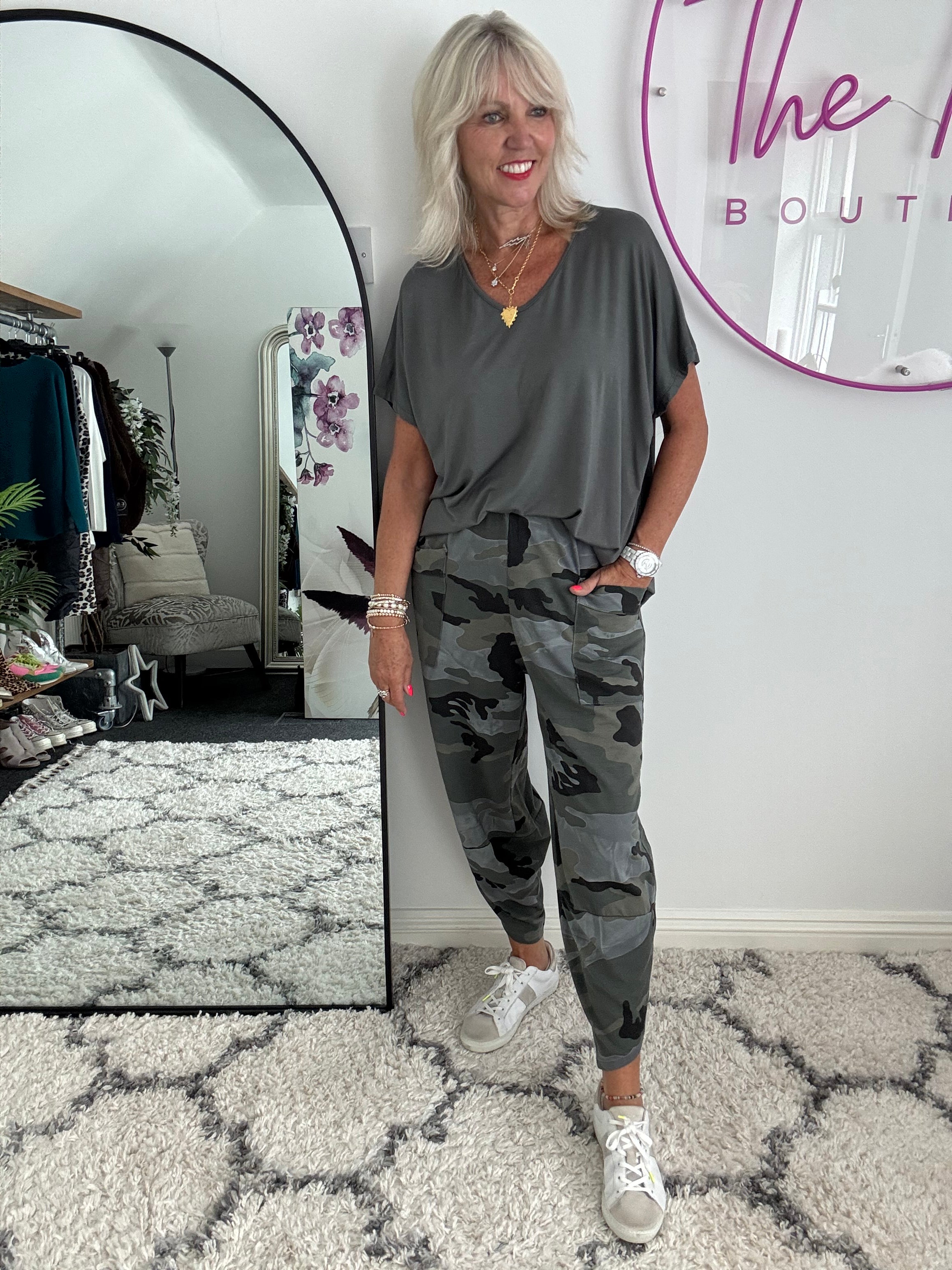 Barrel Stretch Trousers in Khaki & Grey Camo