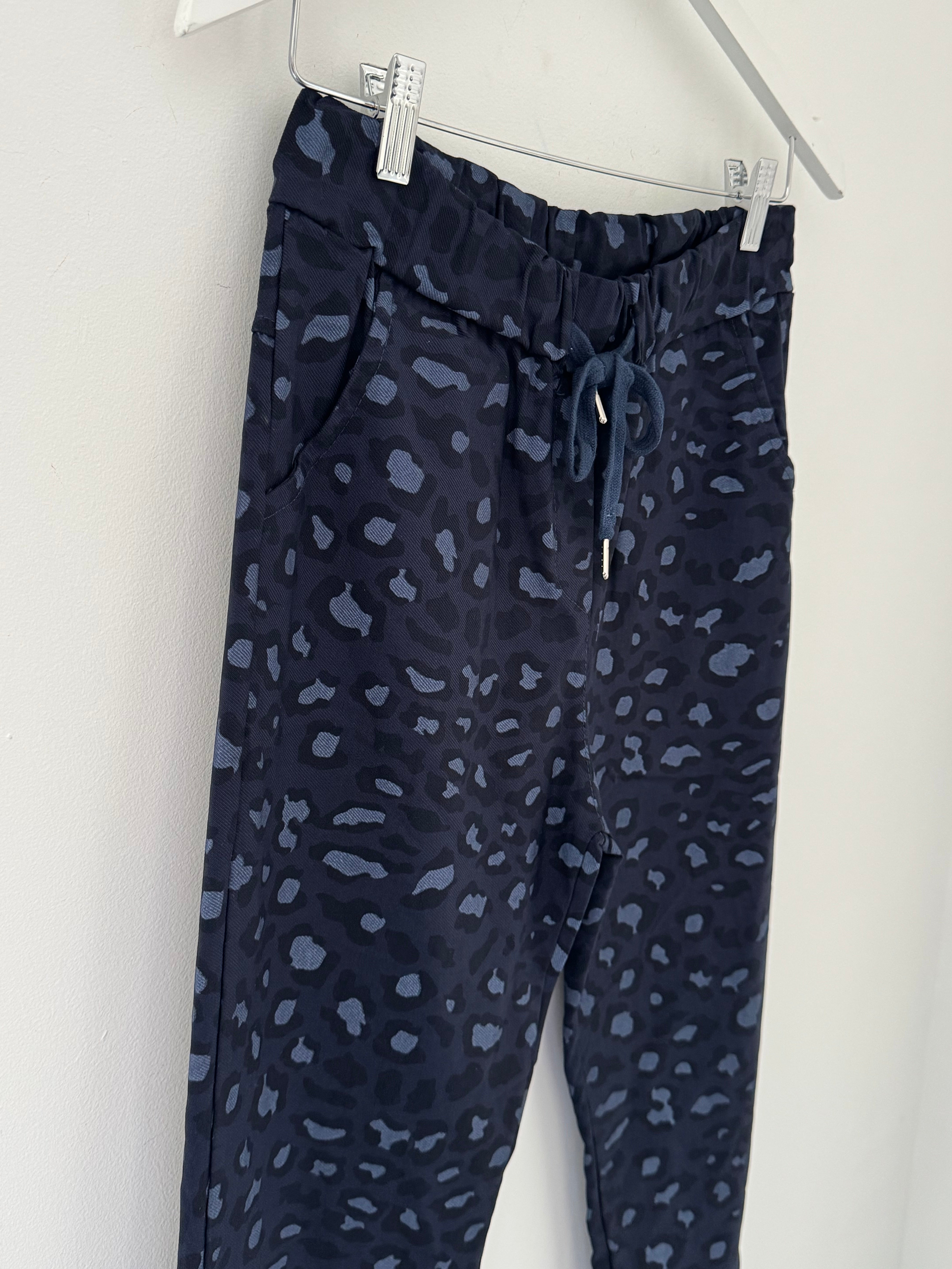 Super Stretch Joggers in Ink Leopard