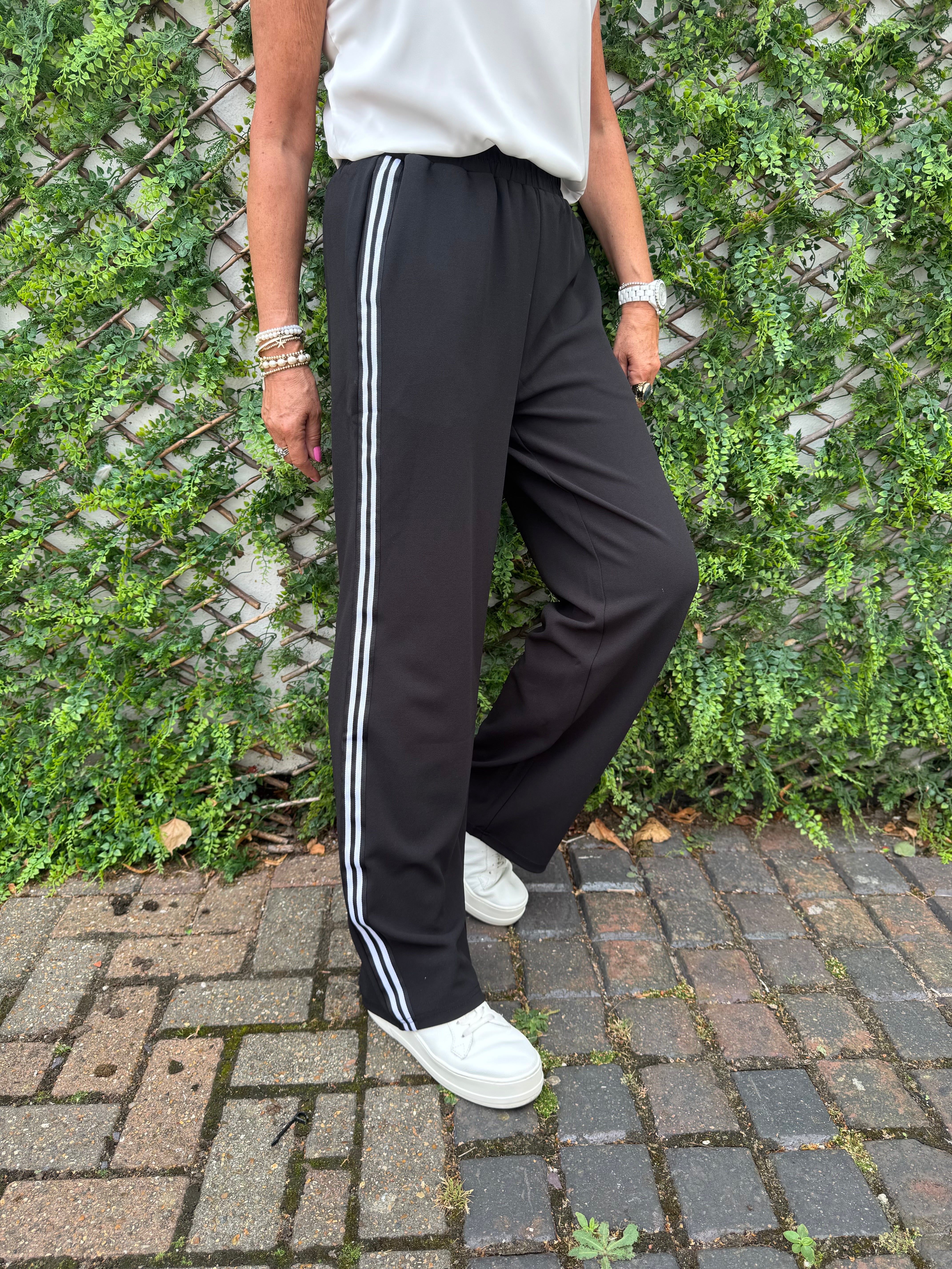 Wide Leg Crepe Trousers in Black with White Stripe