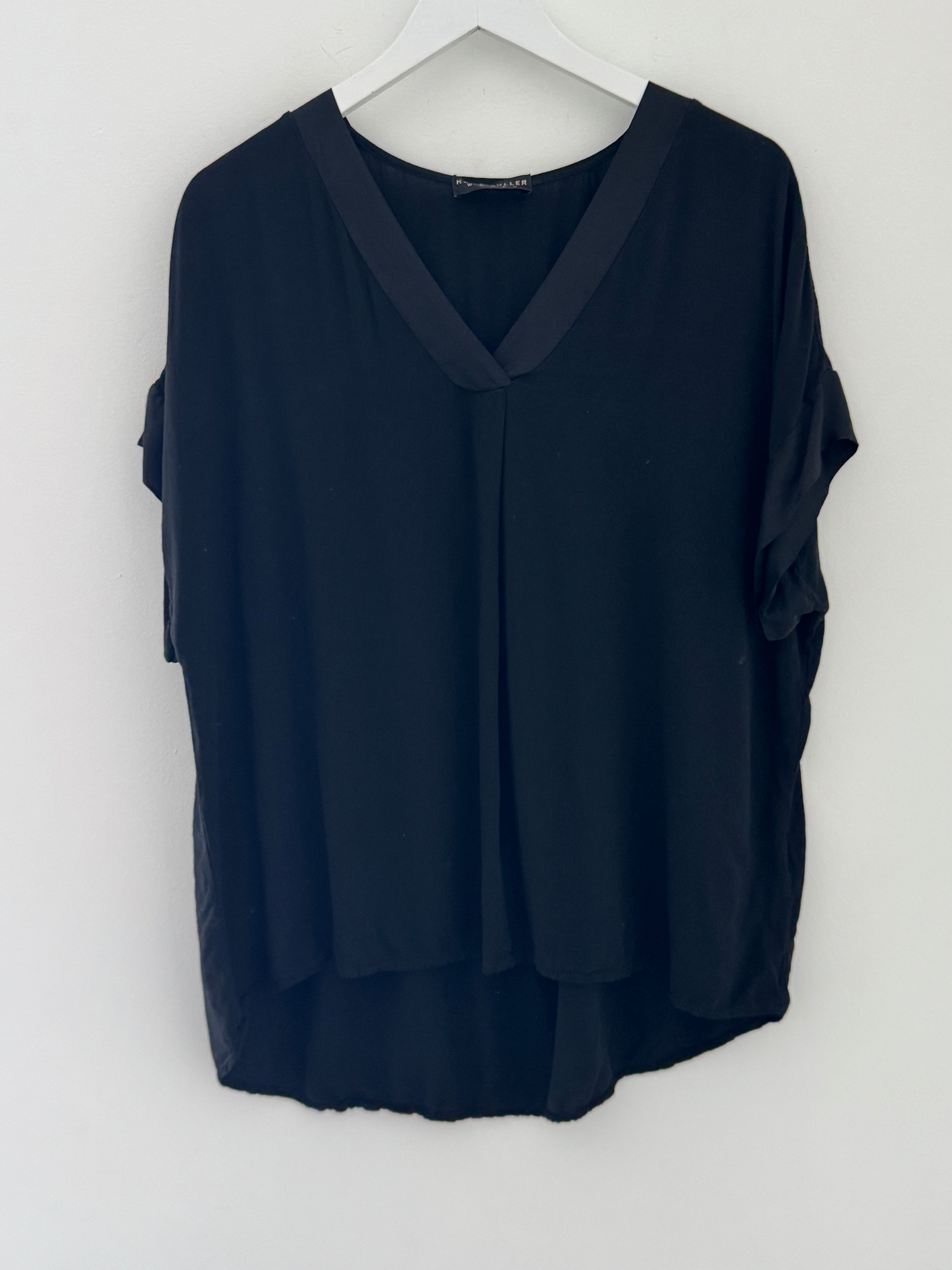 Relaxed Satin Trim Top in Black
