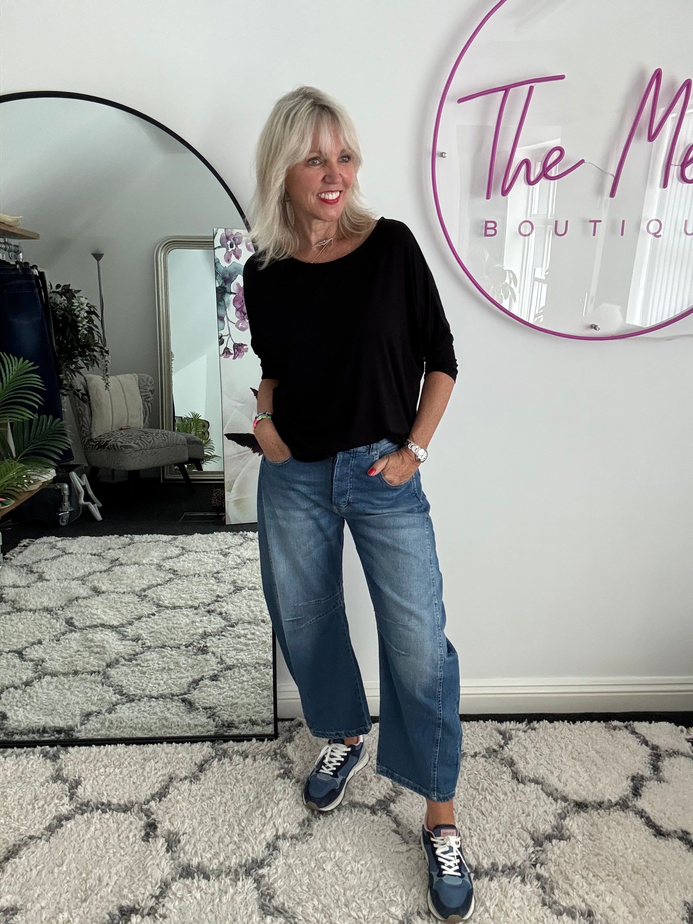Barrel Leg Jeans with Elasticated Waist in Mid Denim