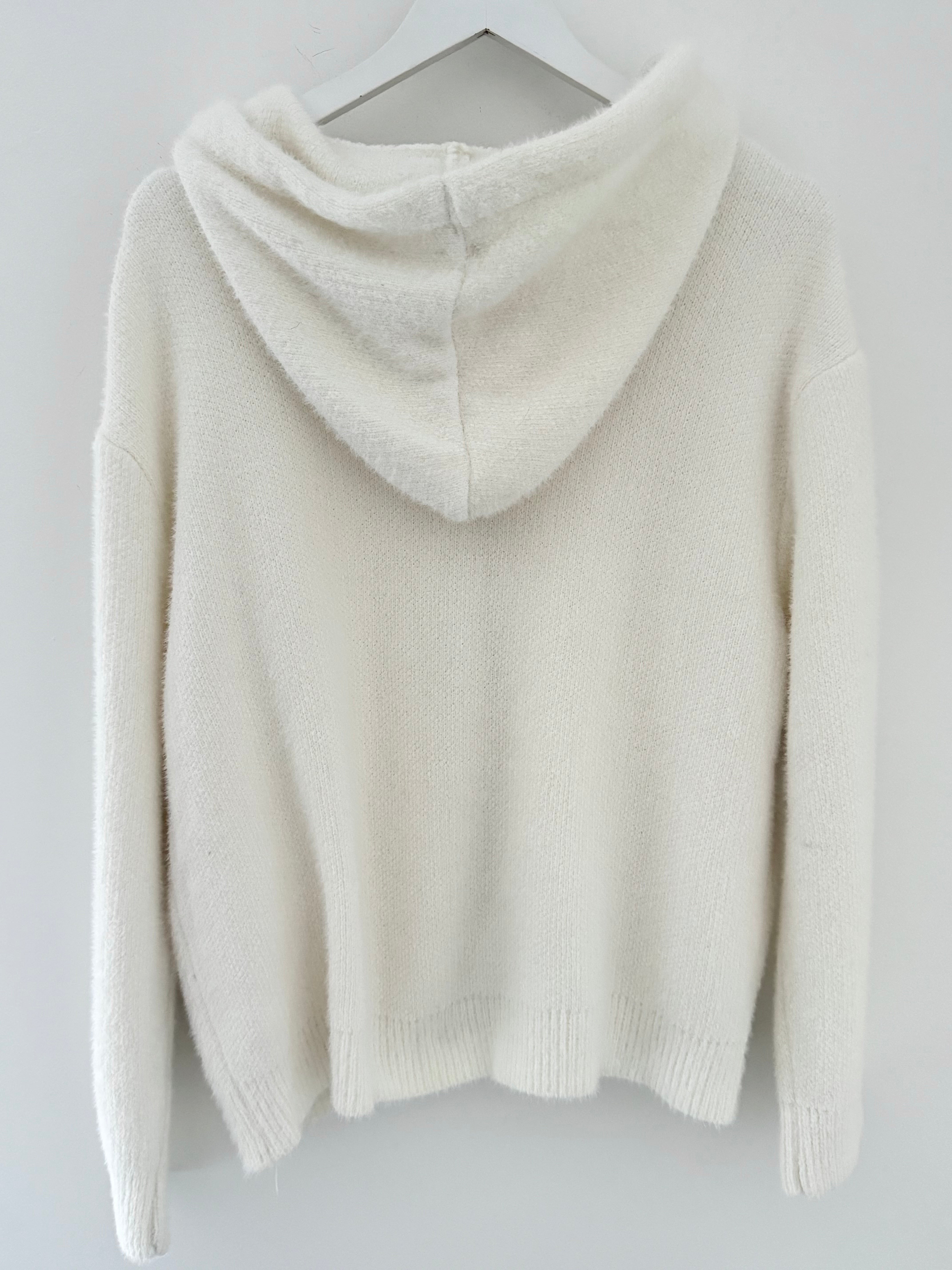 Soft Hooded Knit with Pockets in Ivory