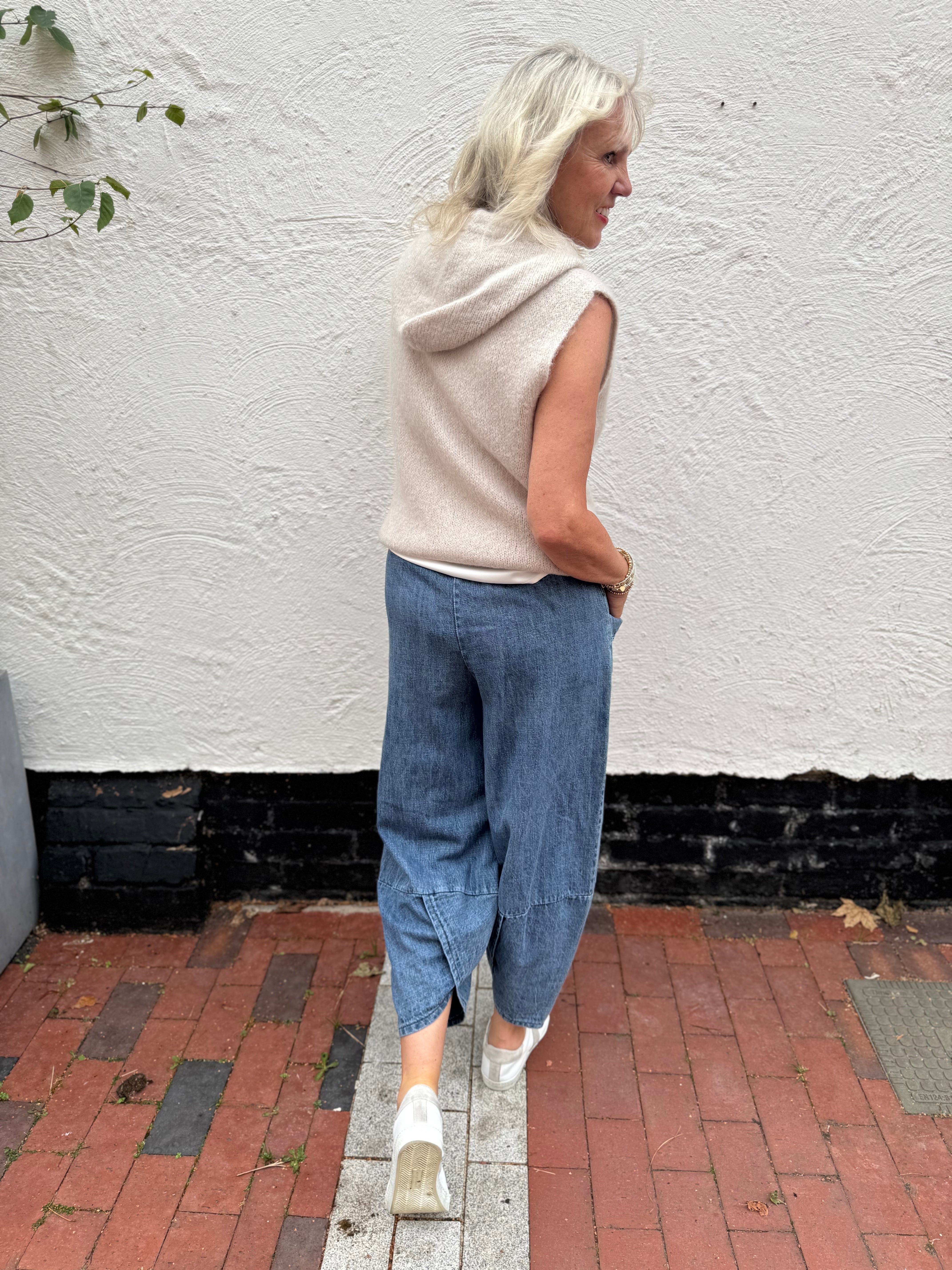 Premium Barrel Leg Trousers in Blue Denim