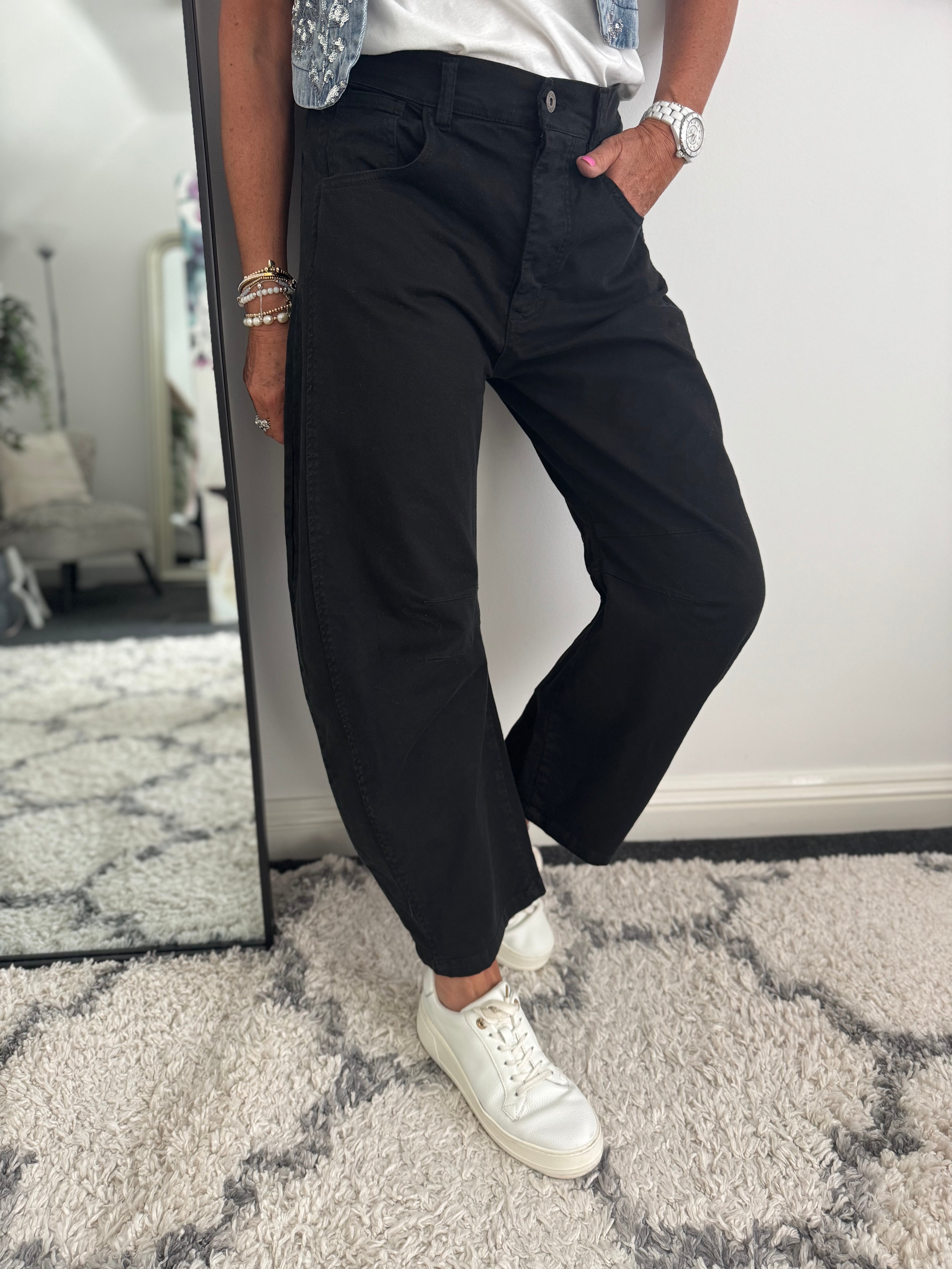 Barrel Leg Jeans with Elasticated Waist in Black