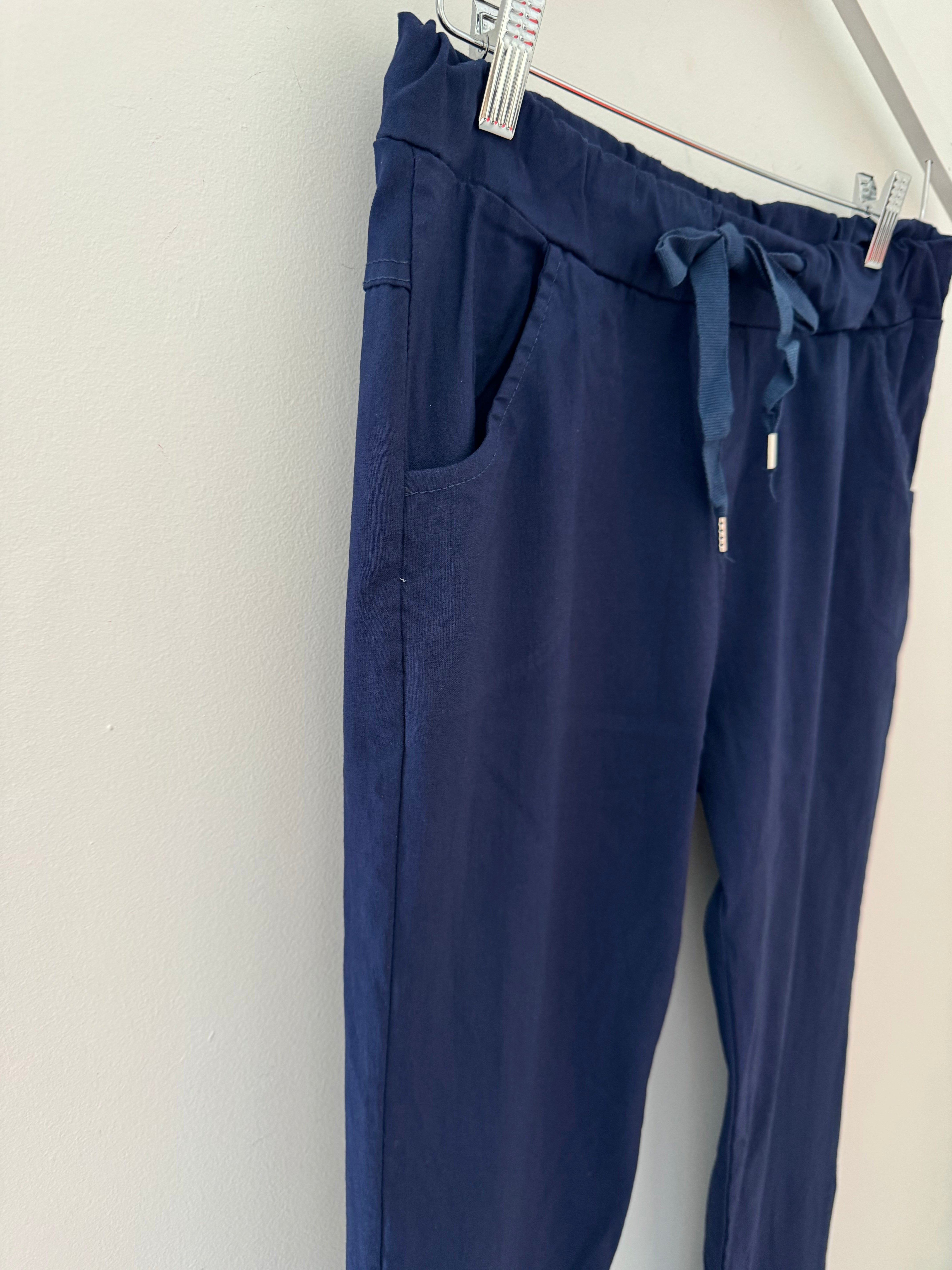 Slimfit Stretch Cotton Joggers in Navy