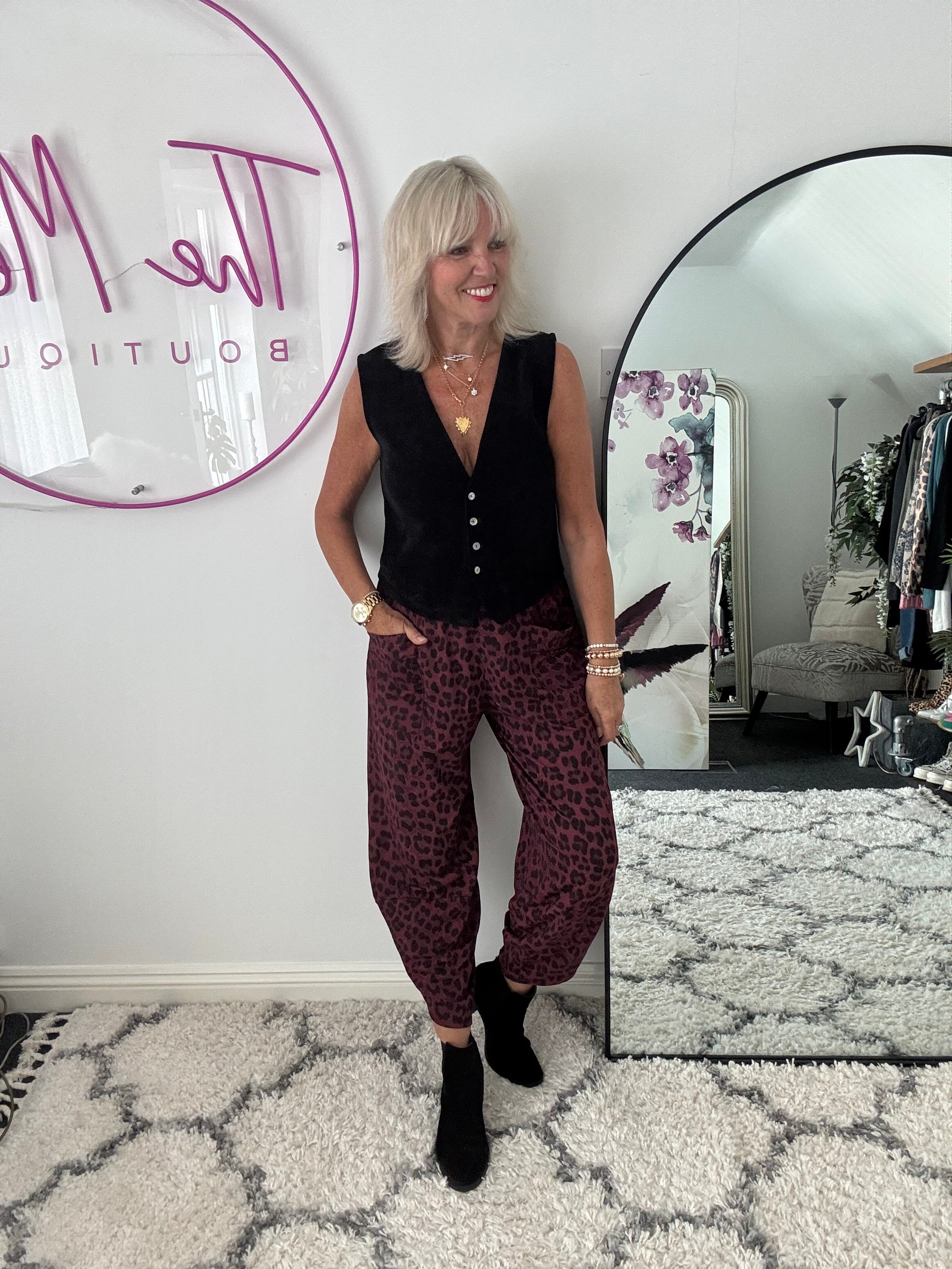 Barrel Stretch Trousers in Berry Leopard