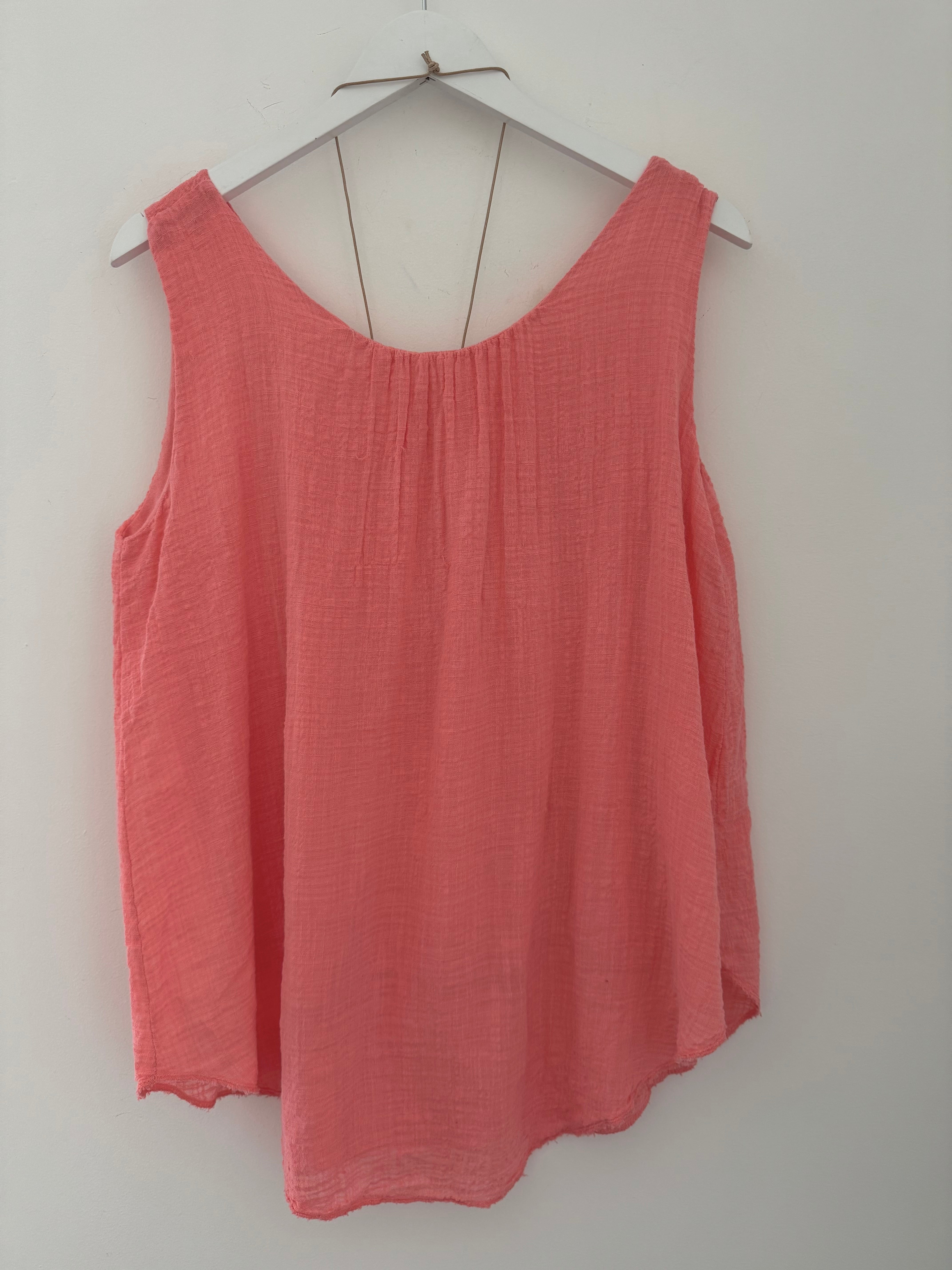Cotton Top with Necklace in Coral