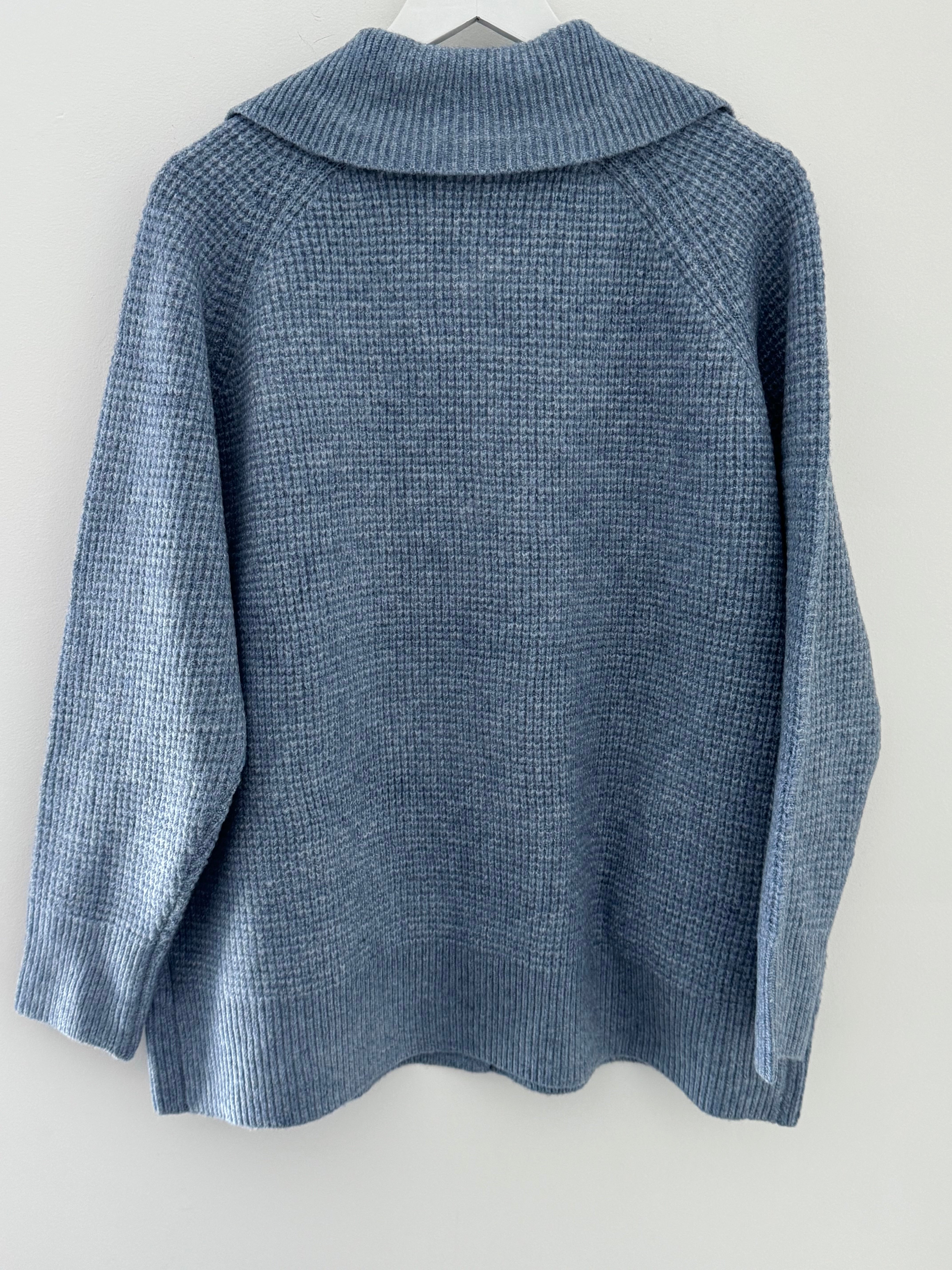 Fisherman Rib Knitted Jacket in Blue