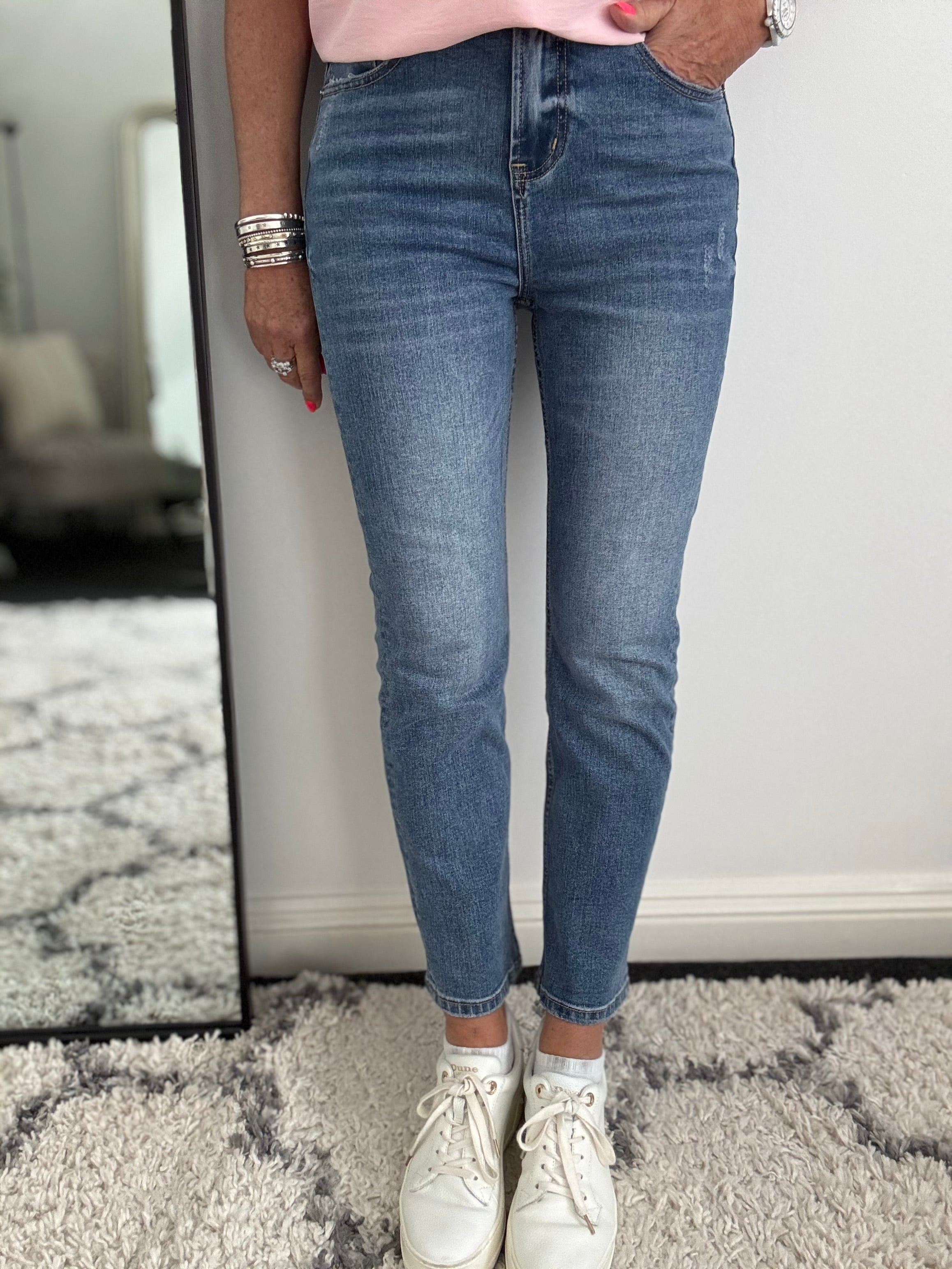 Premium Slimfit Stretch Jeans in Mid Denim