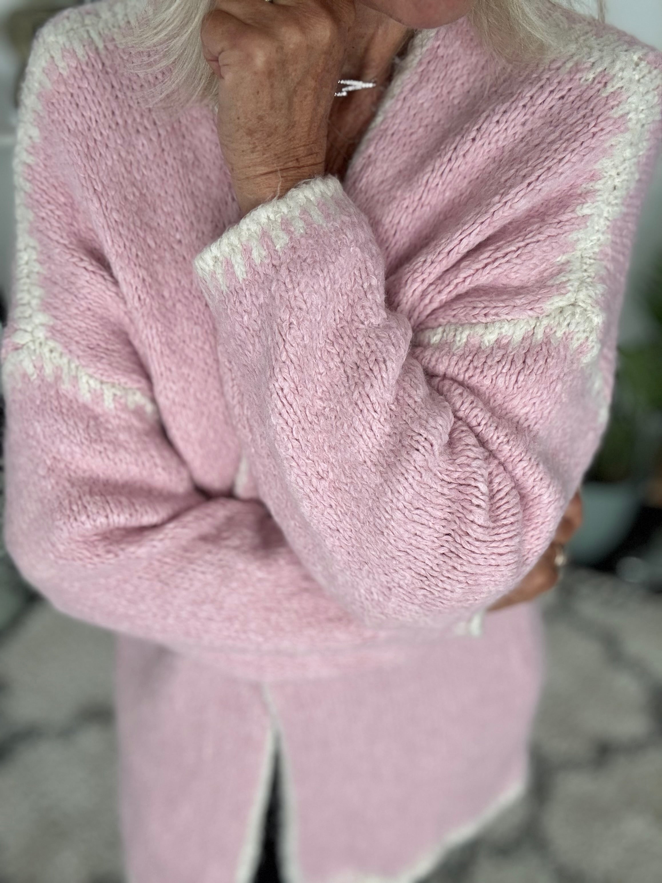 Whip Stitch Cardi in Pink & Ivory
