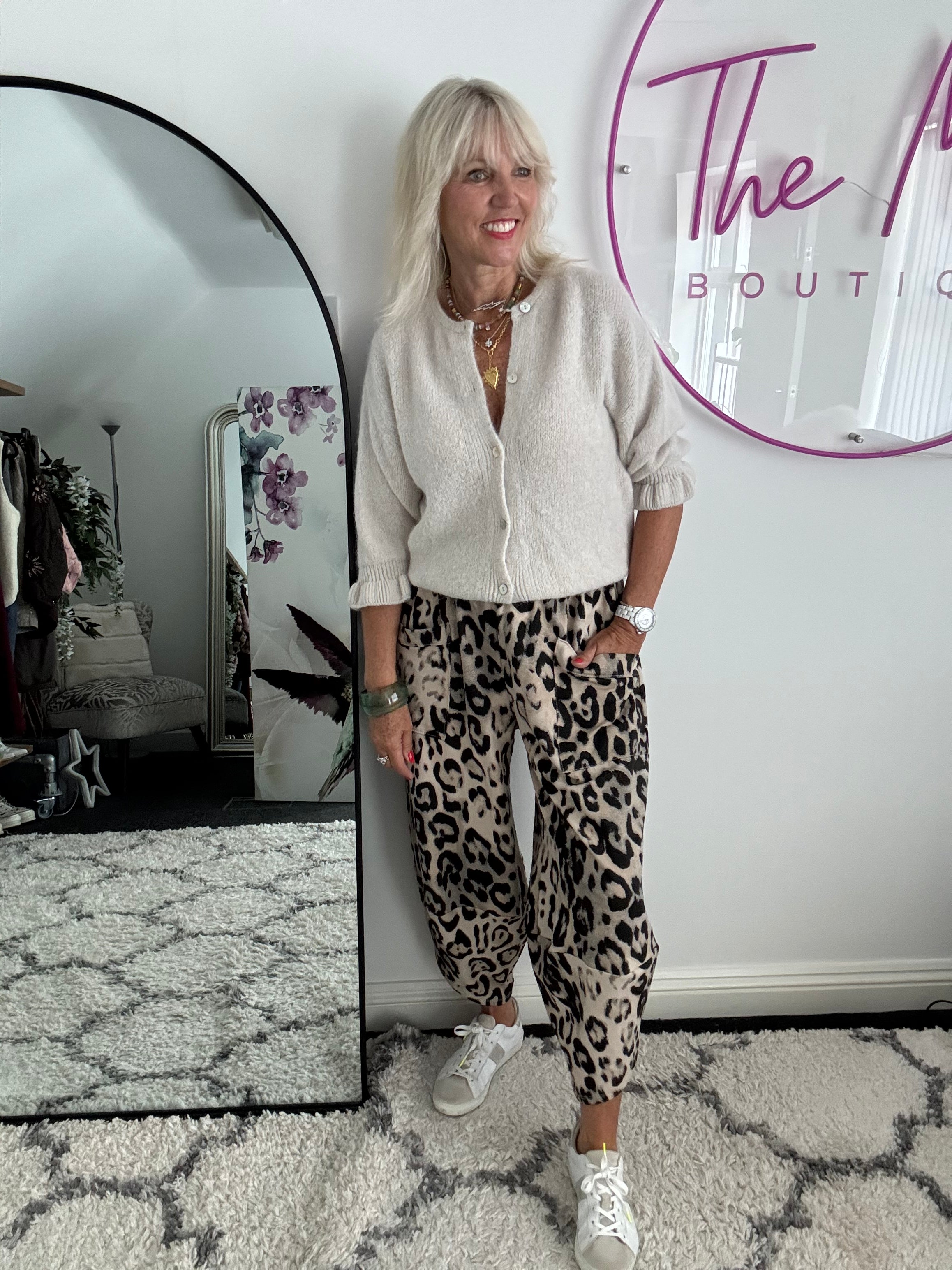 Barrel Stretch Trousers in Mocha Leopard