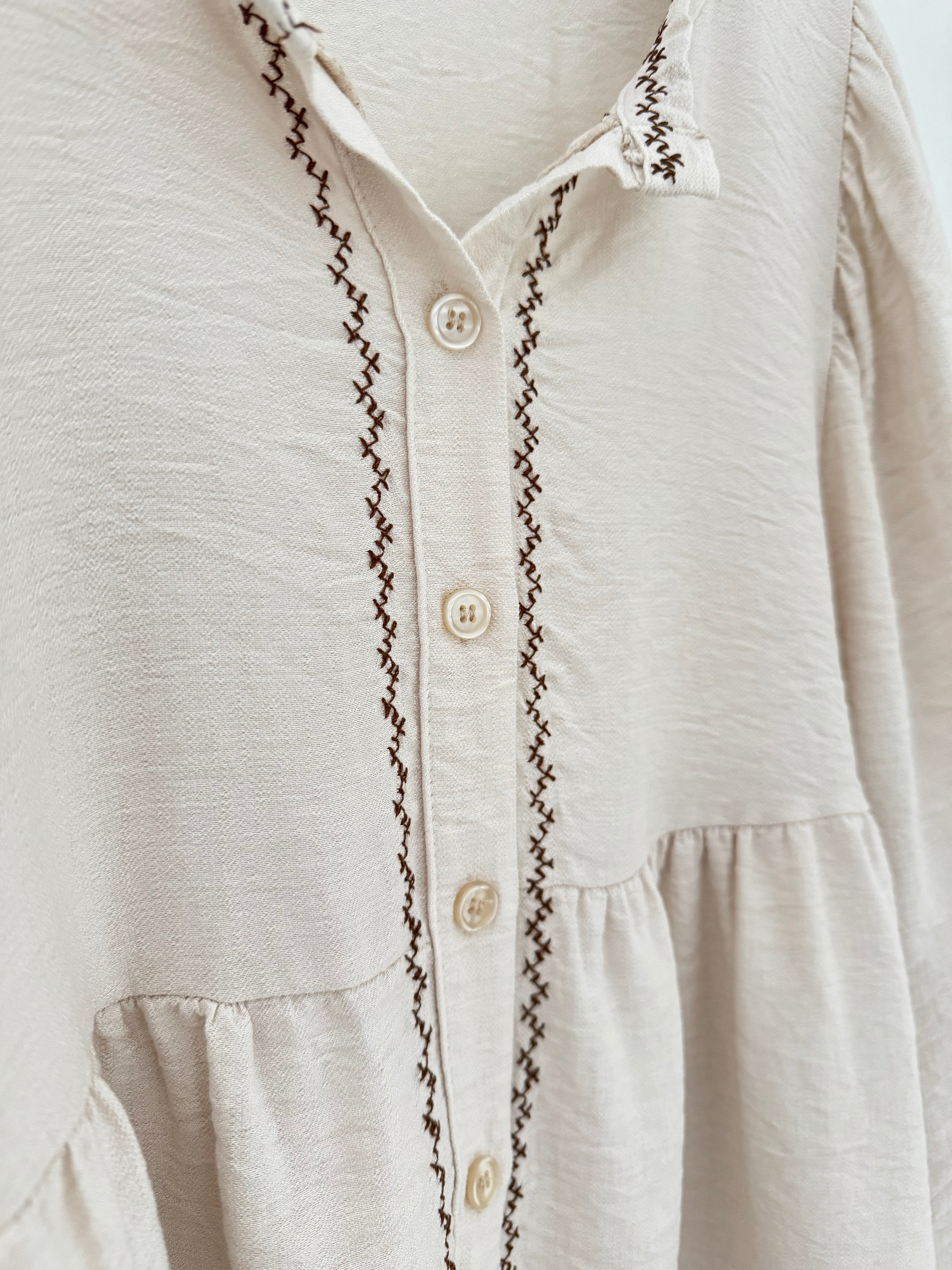 Luxe Blouse with Embroidery in Ecru