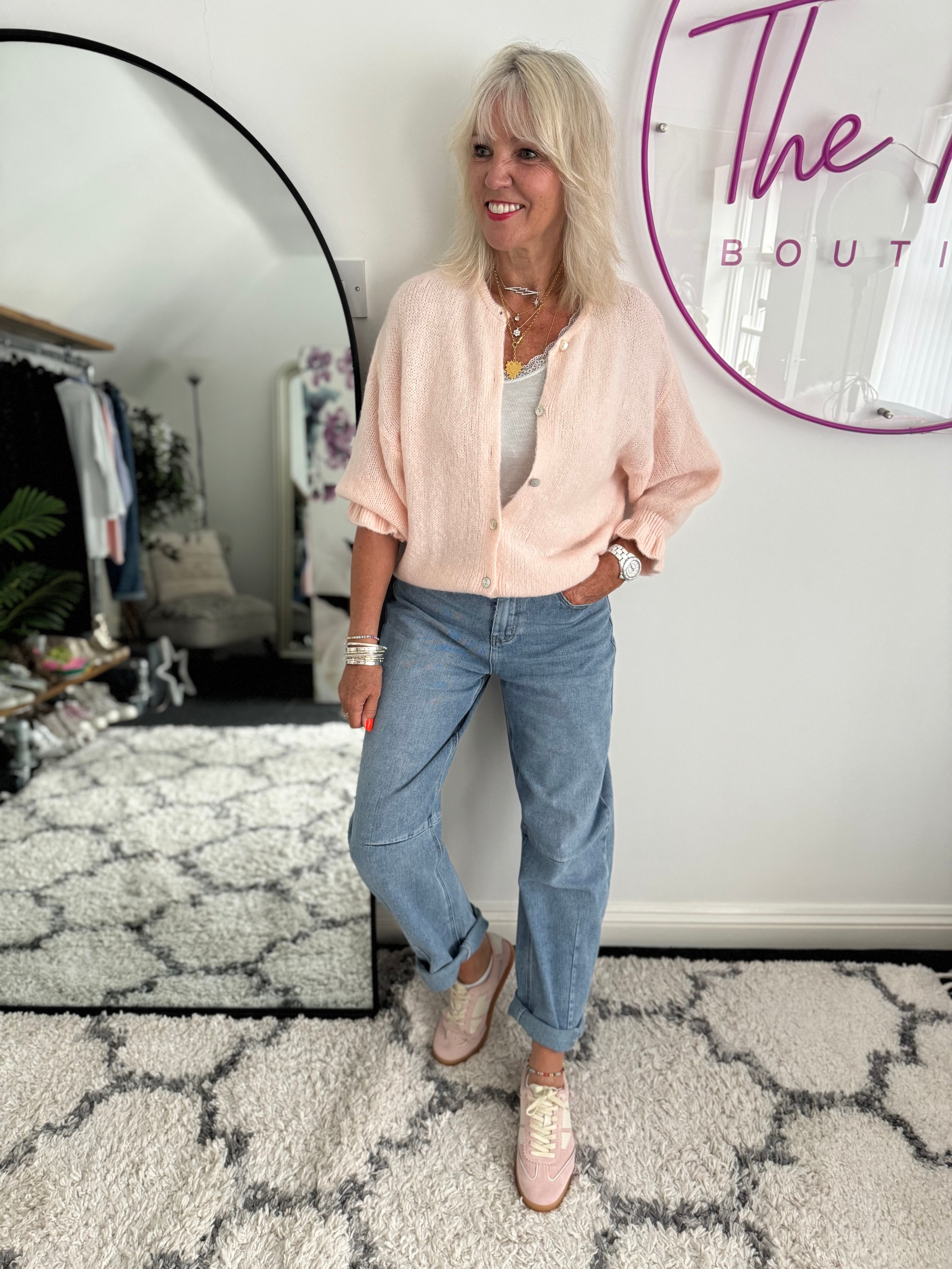 Relaxed Boyfriend Jeans in Light Denim
