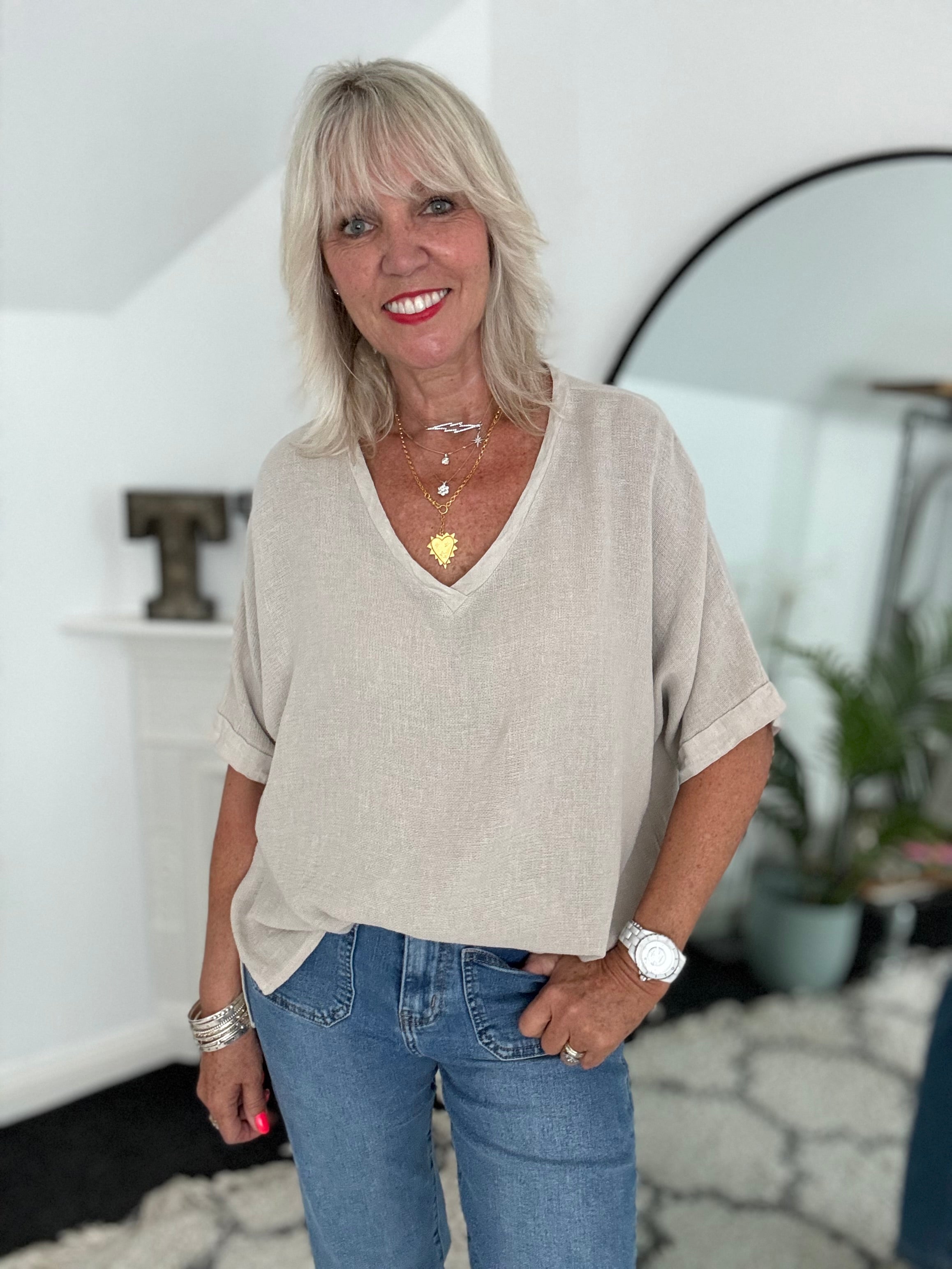 Linen & Cotton V Neck Top in Mocha