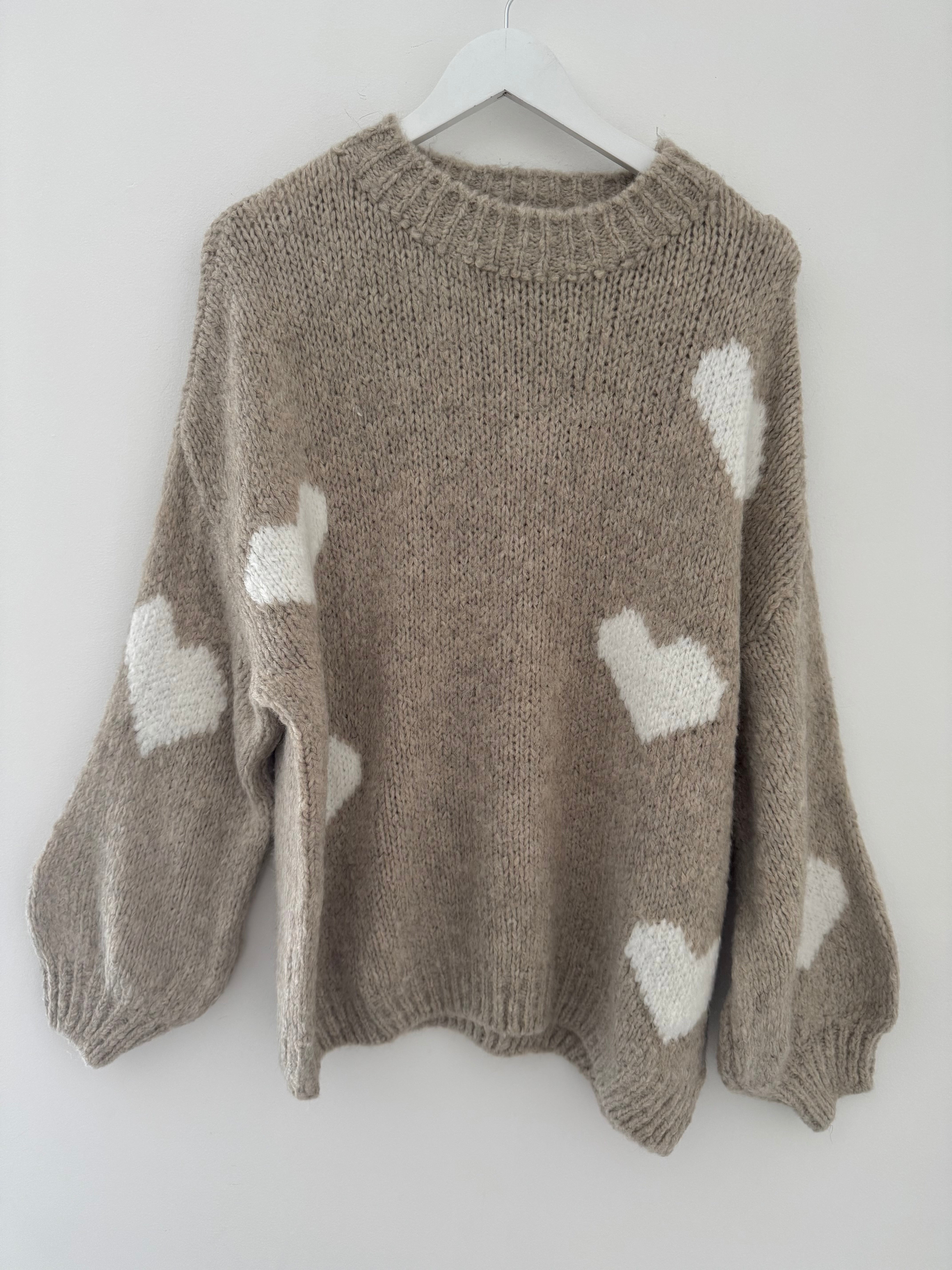Softy Heart Sweater in Mocha & Ivory