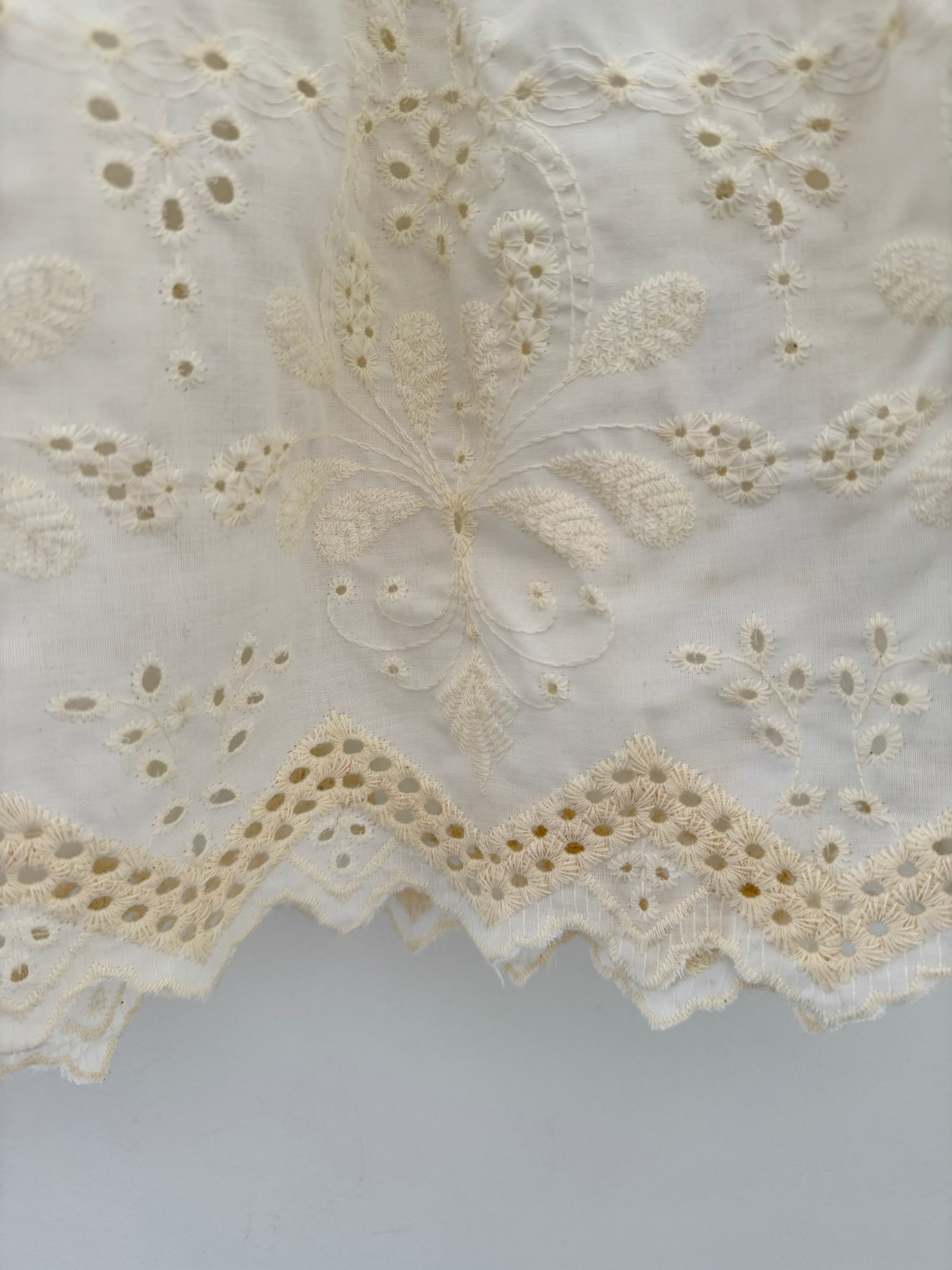Broderie Anglaise Top in Vanilla