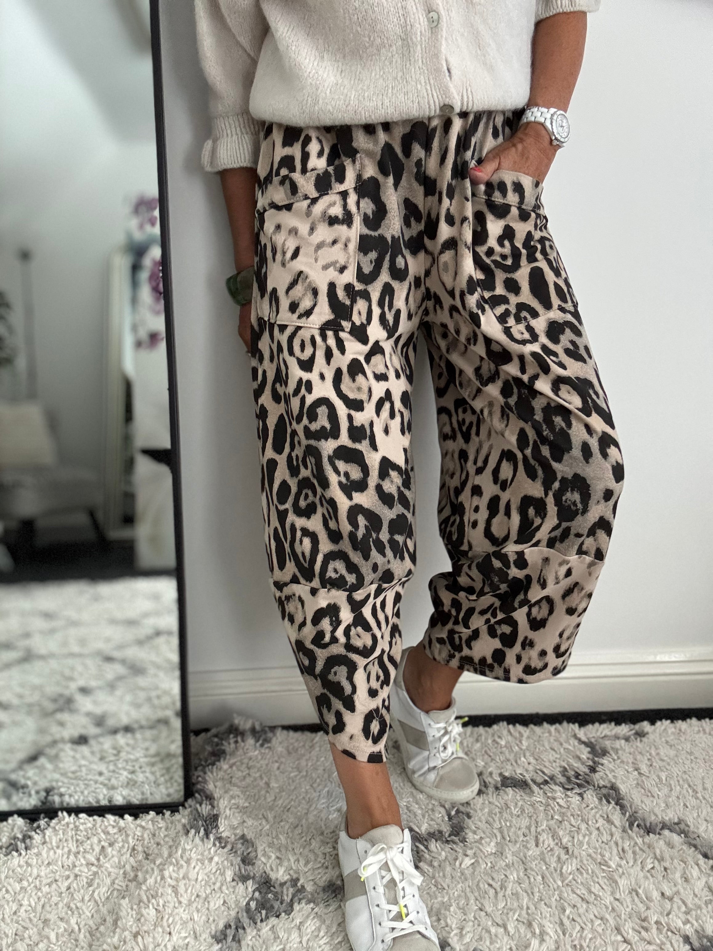 Barrel Stretch Trousers in Mocha Leopard