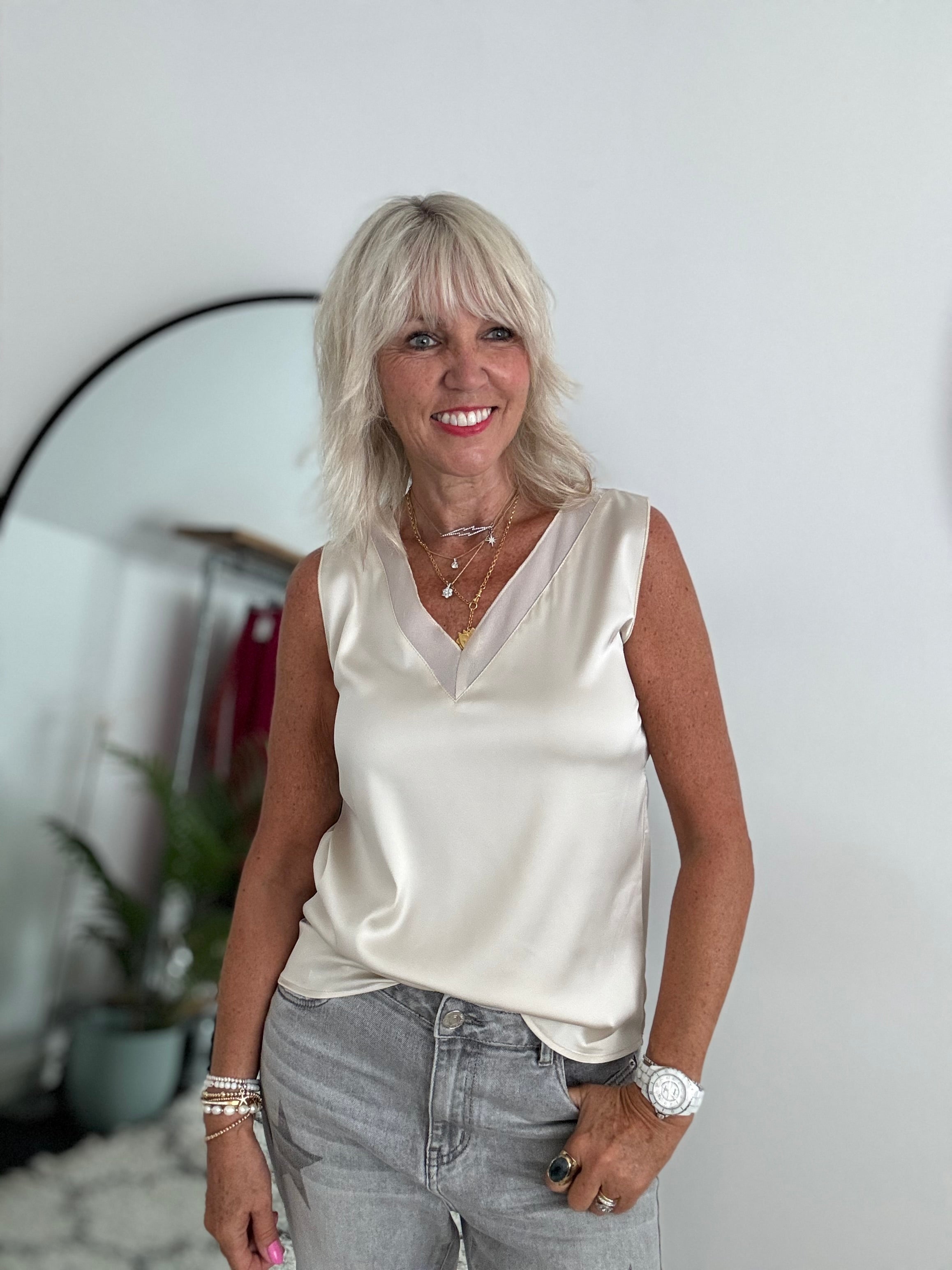 Silky V Neck Vest in Champagne
