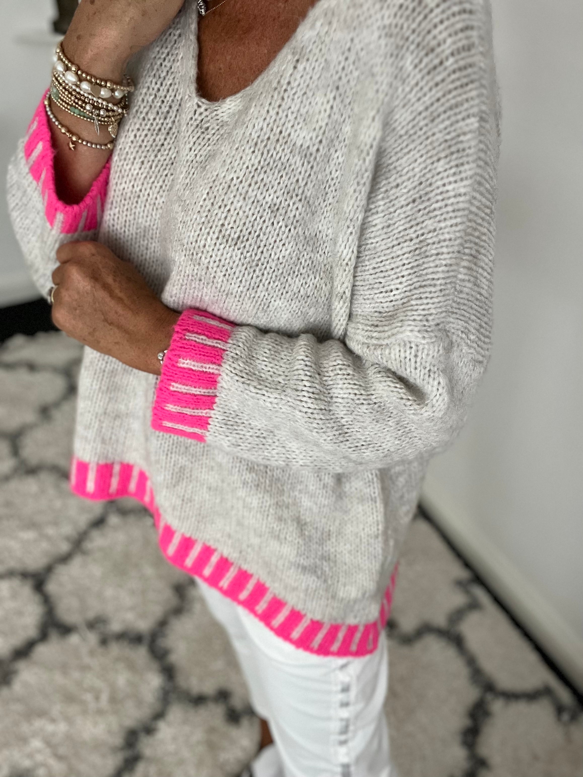 Stunning Jumper in Stone Grey & Pink