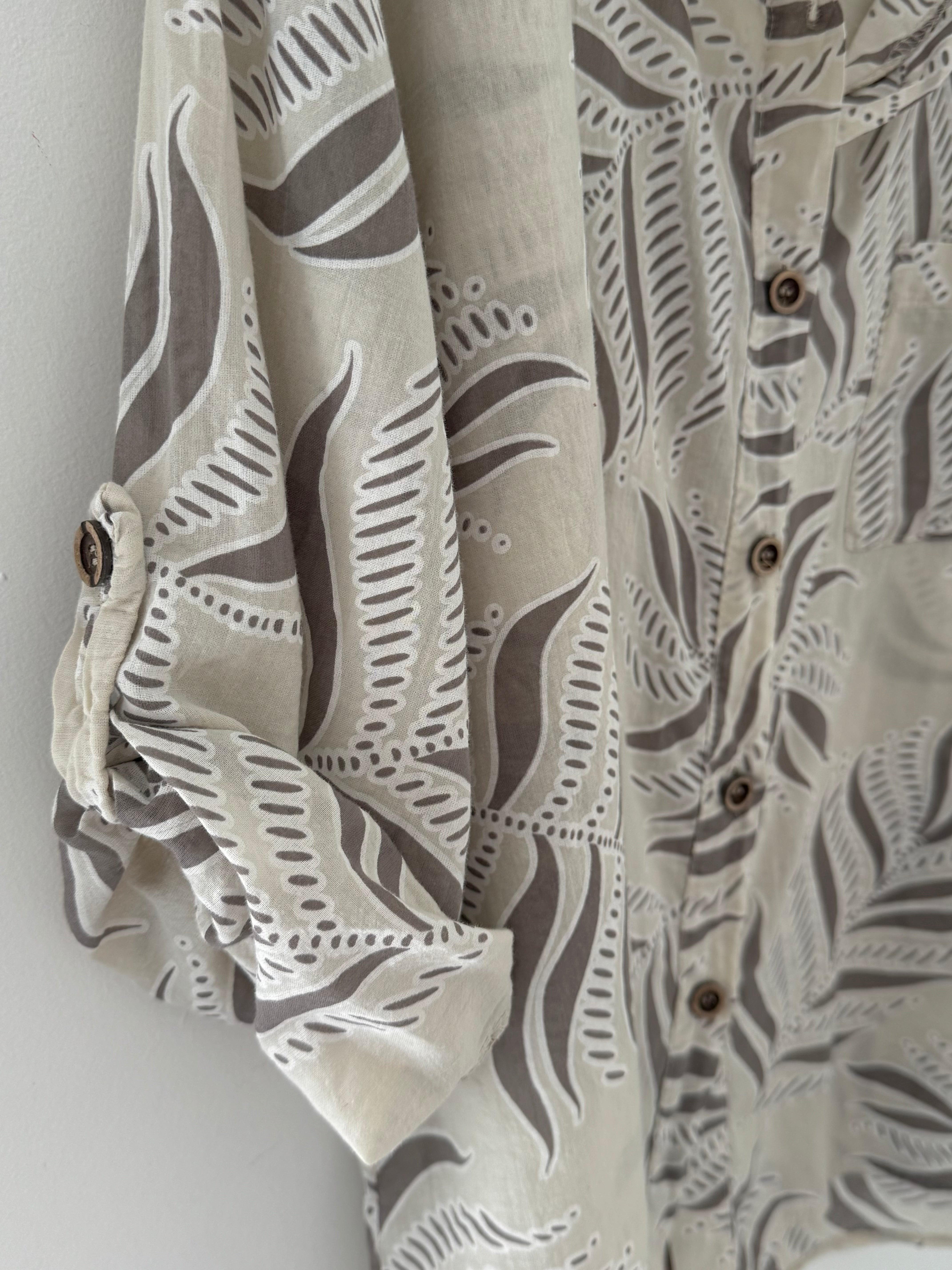Fern Print Blouse in Stone