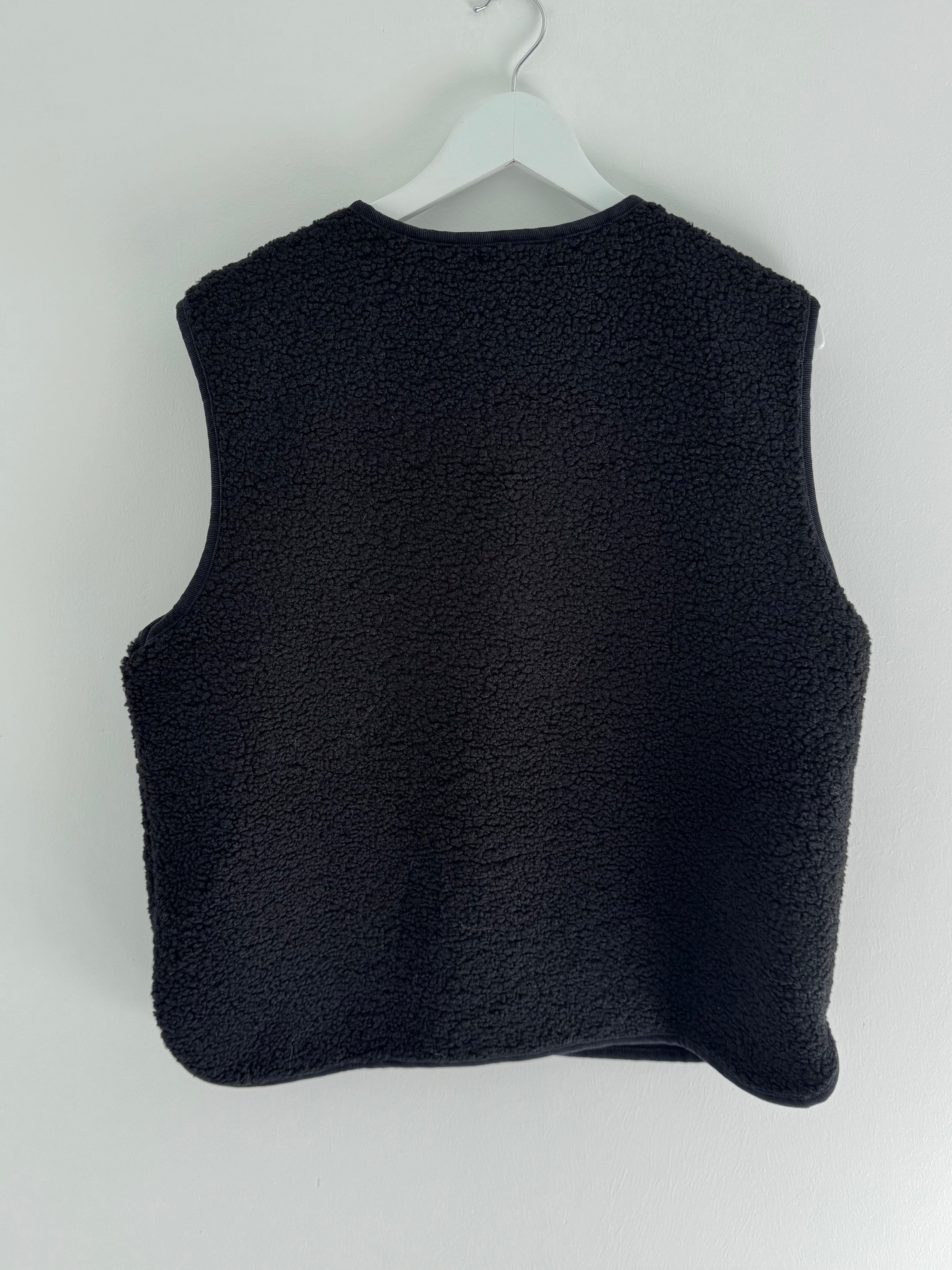 Soft Teddy Gilet in Black