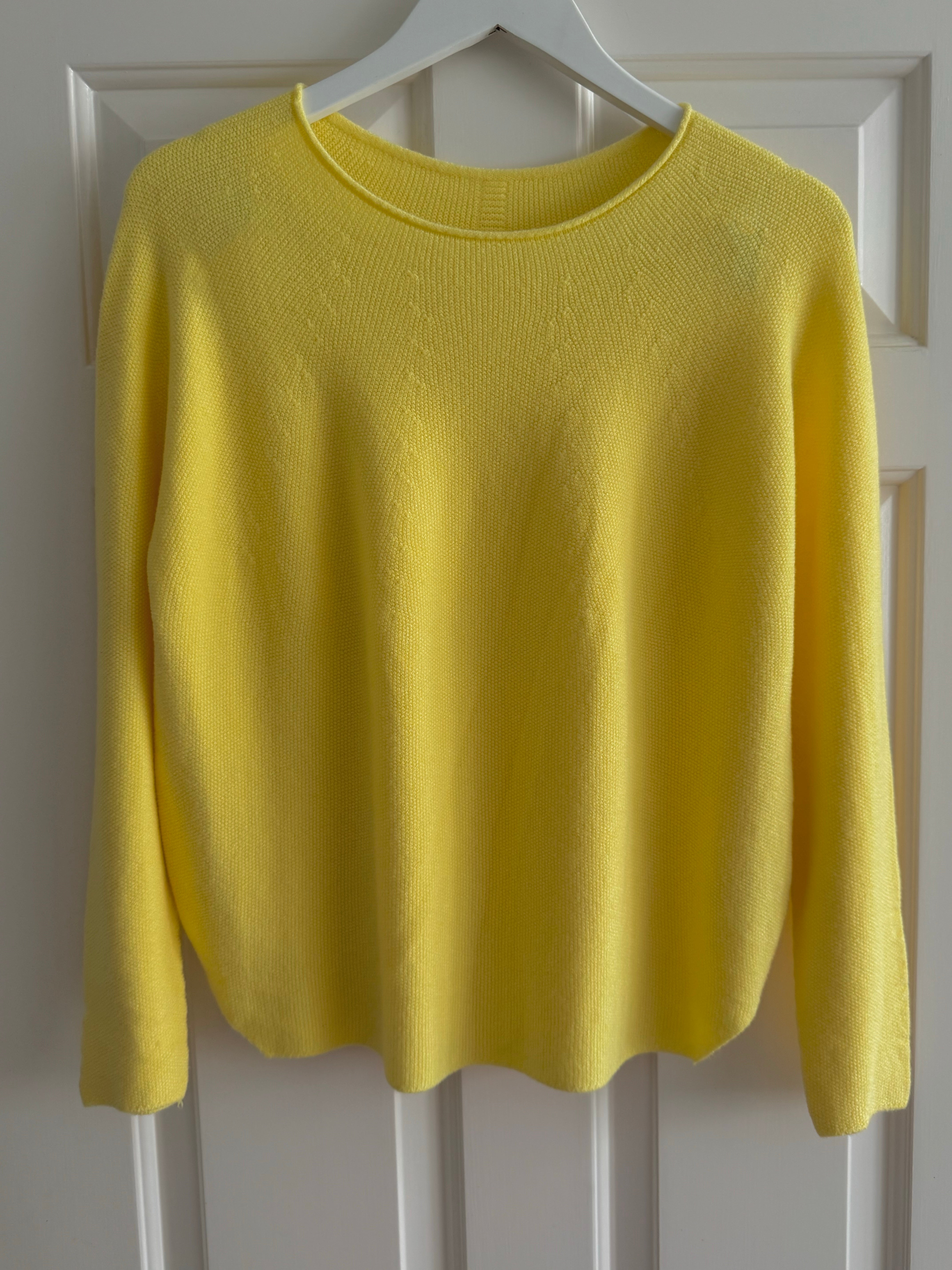 Moss Stitch Jumper with Ladder Back in Yellow
