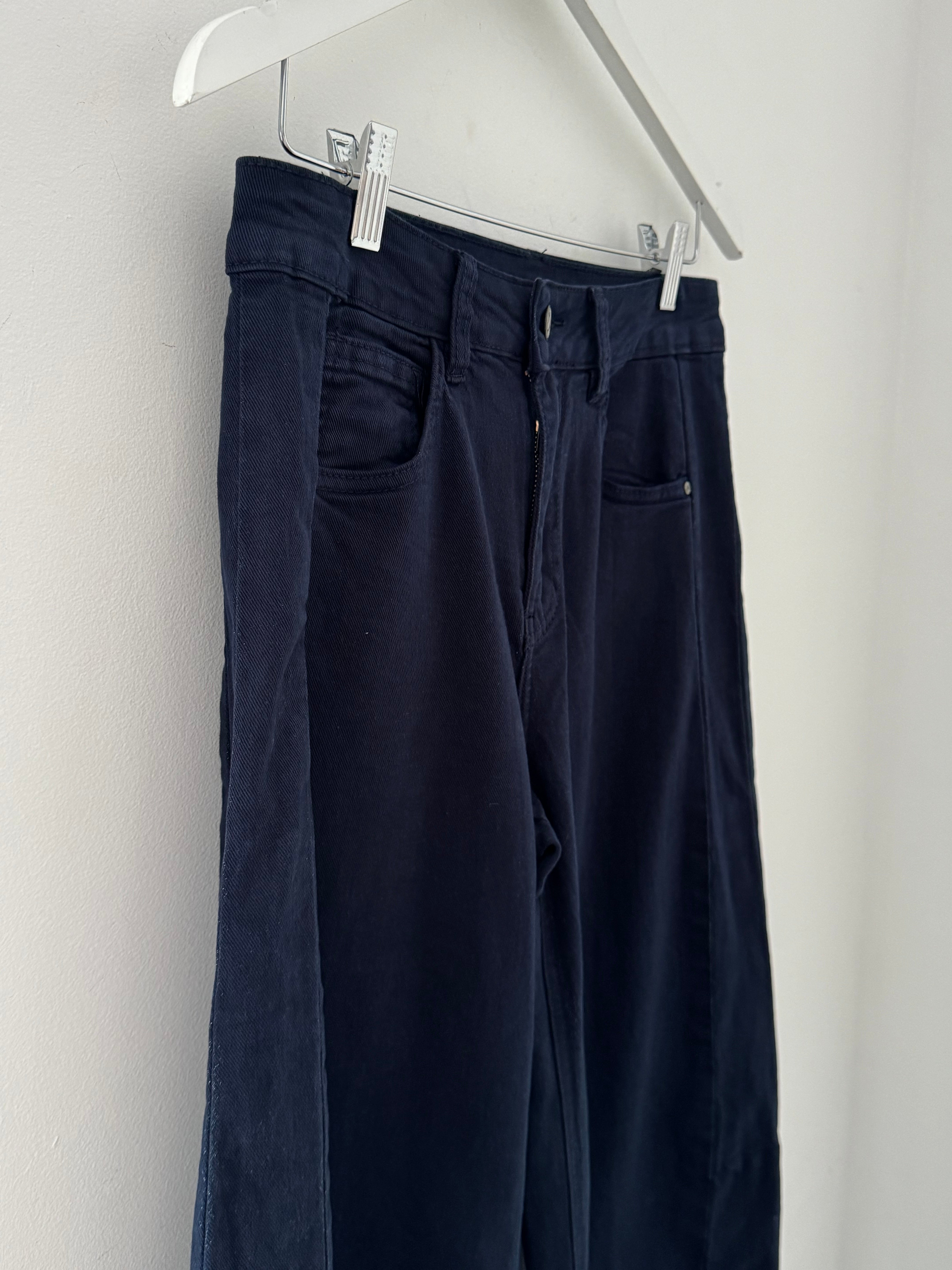 Barrel Leg Jeans in Ink