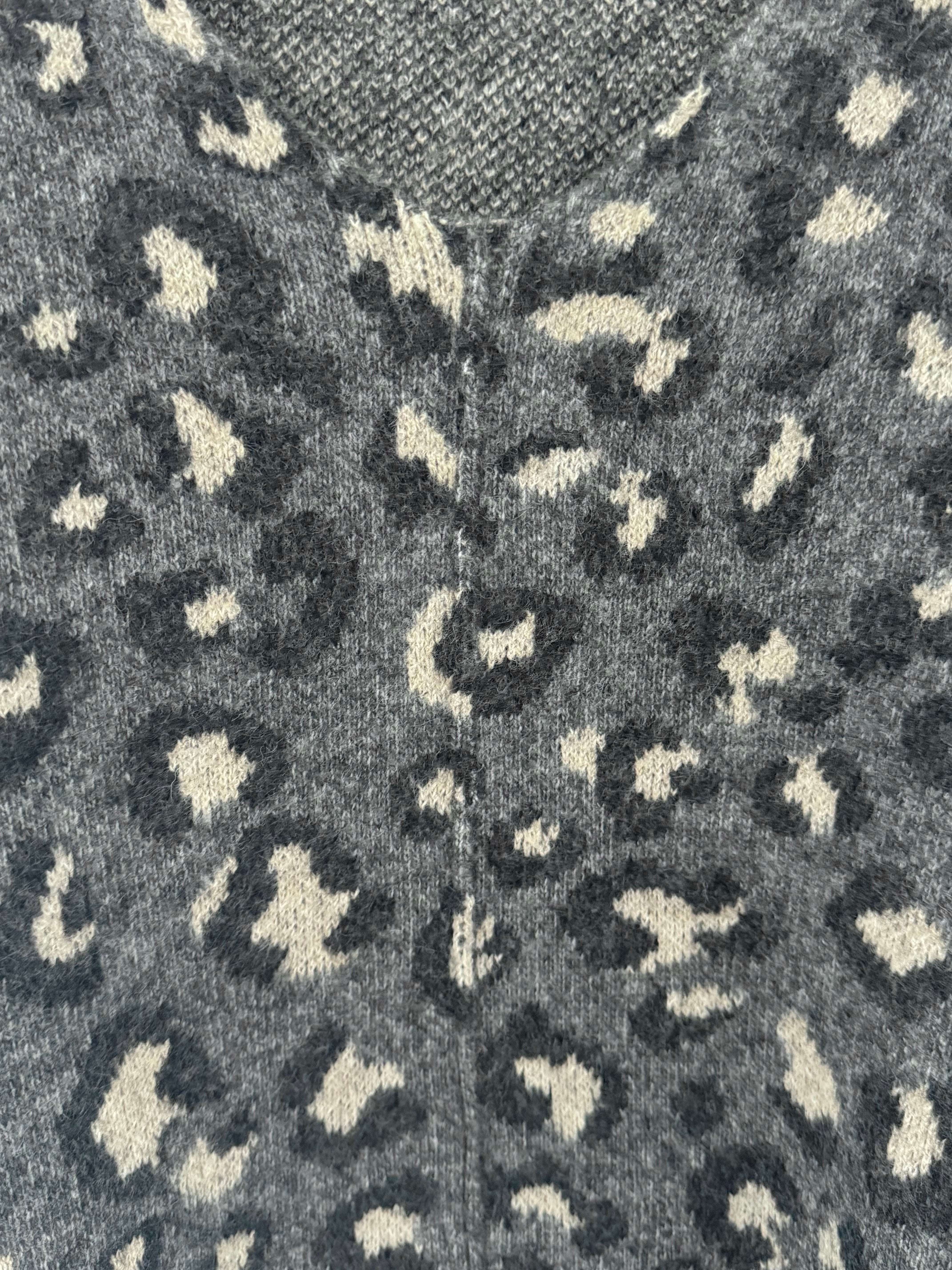 Seam Front V Neck Jumper in Grey Leopard