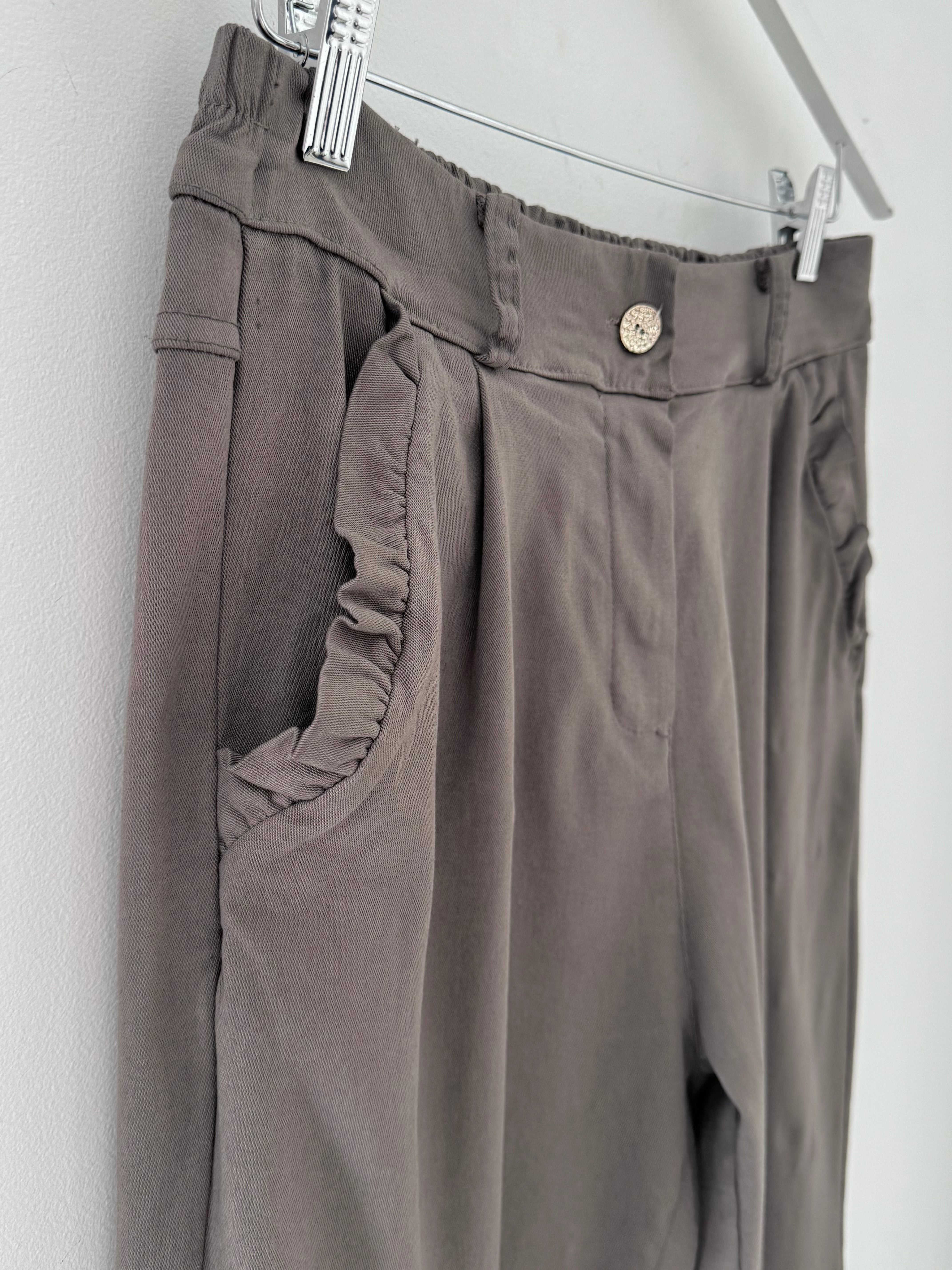 Luxe Stretch Trousers with Ruffle Pocket in Mocha