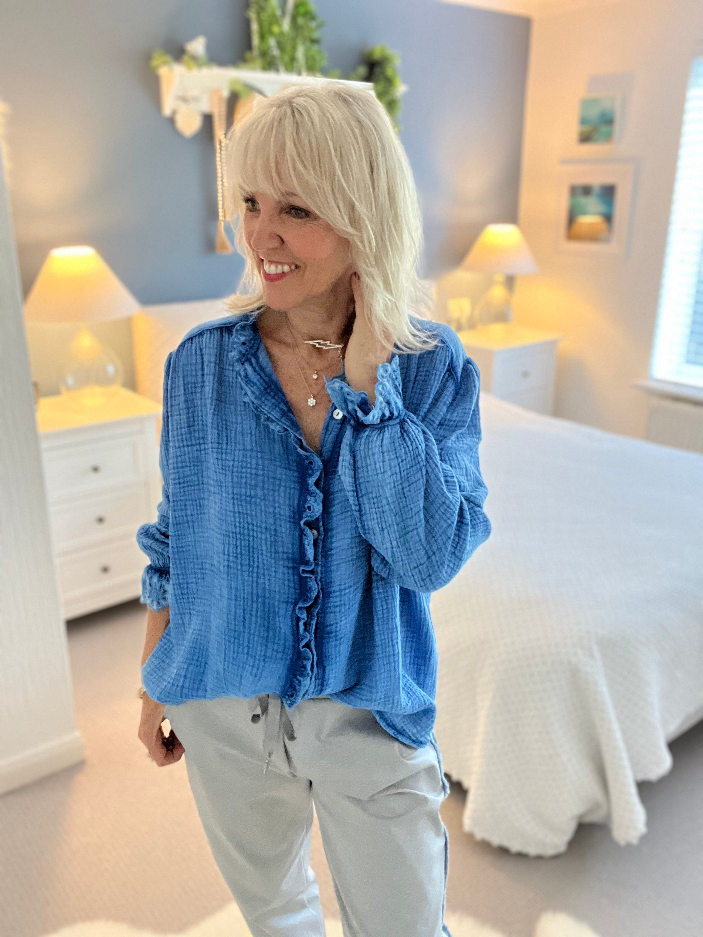 Cheesecloth Shirt in Bright Blue