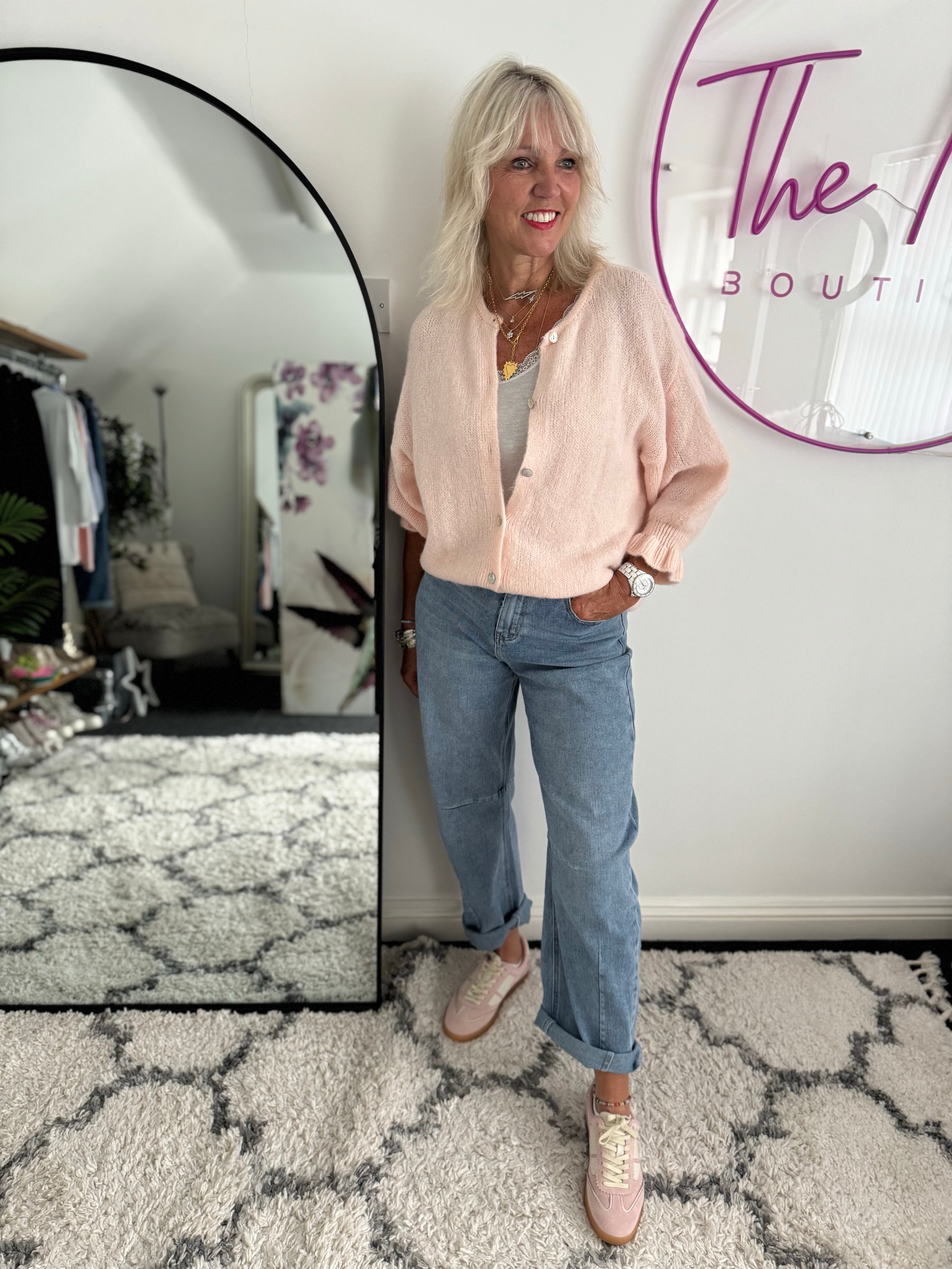 Relaxed Boyfriend Jeans in Light Denim