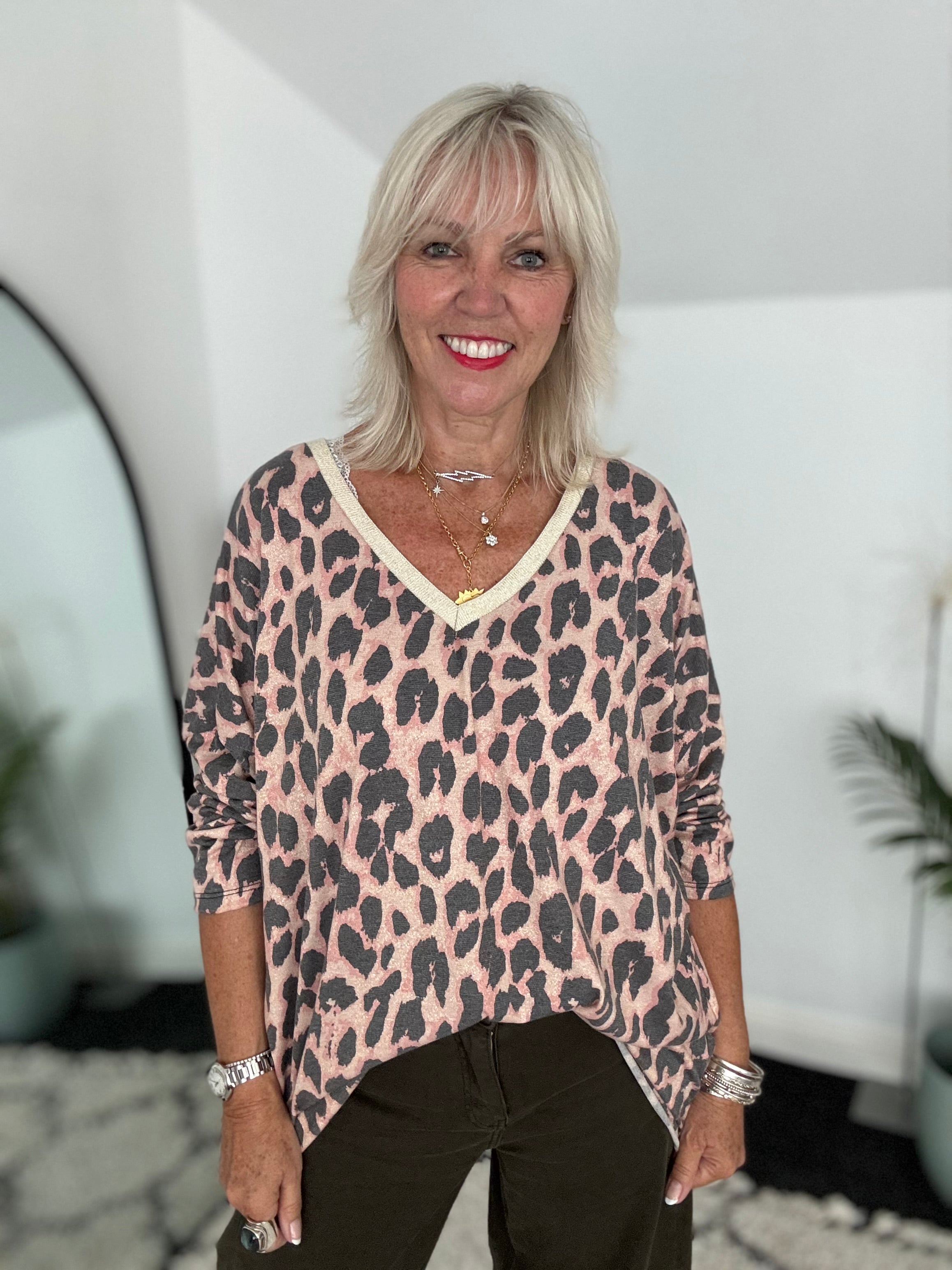 Oversized Leopard Print Top in Pink