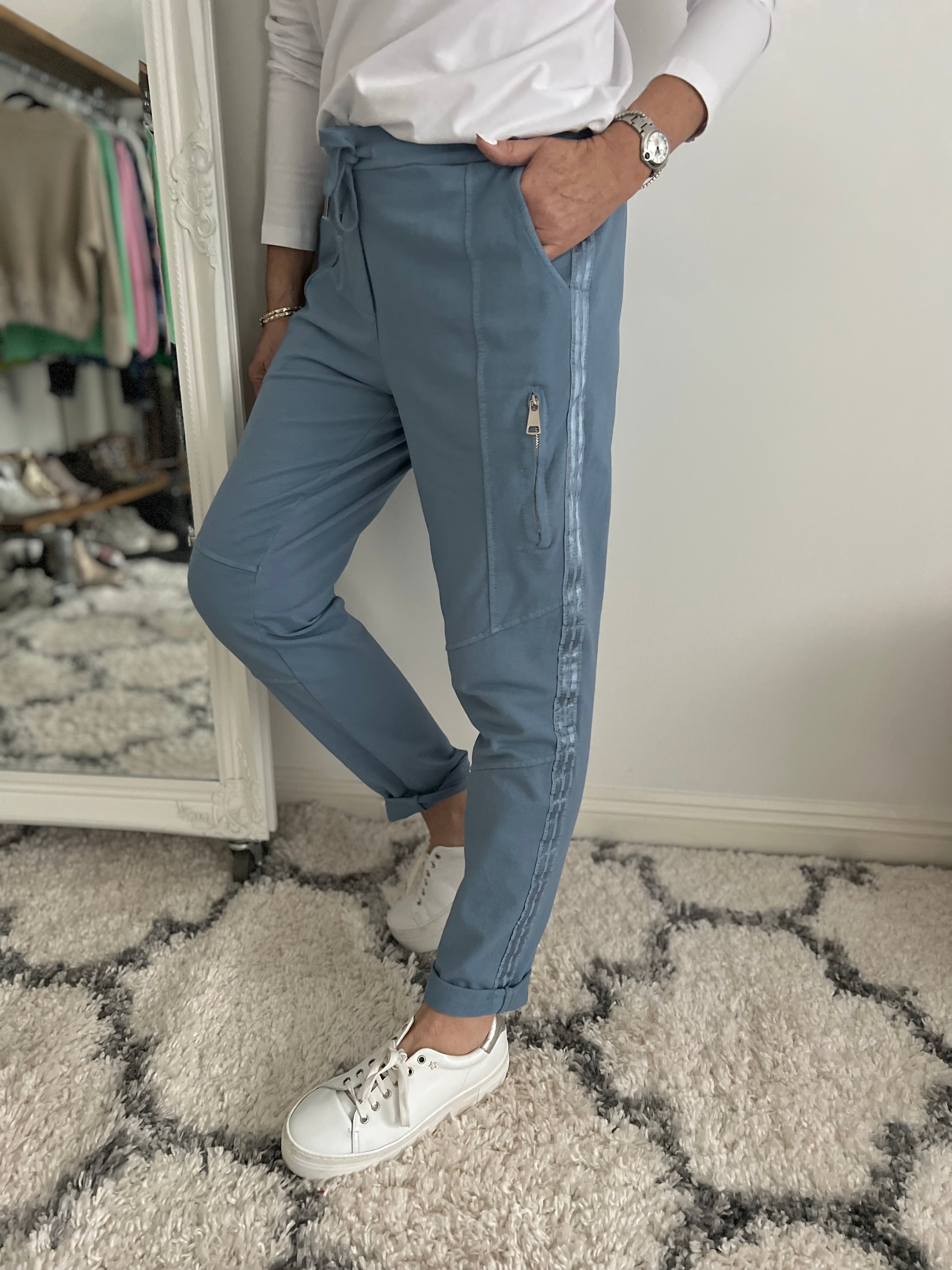 Jersey Stretch Joggers in Soft Blue
