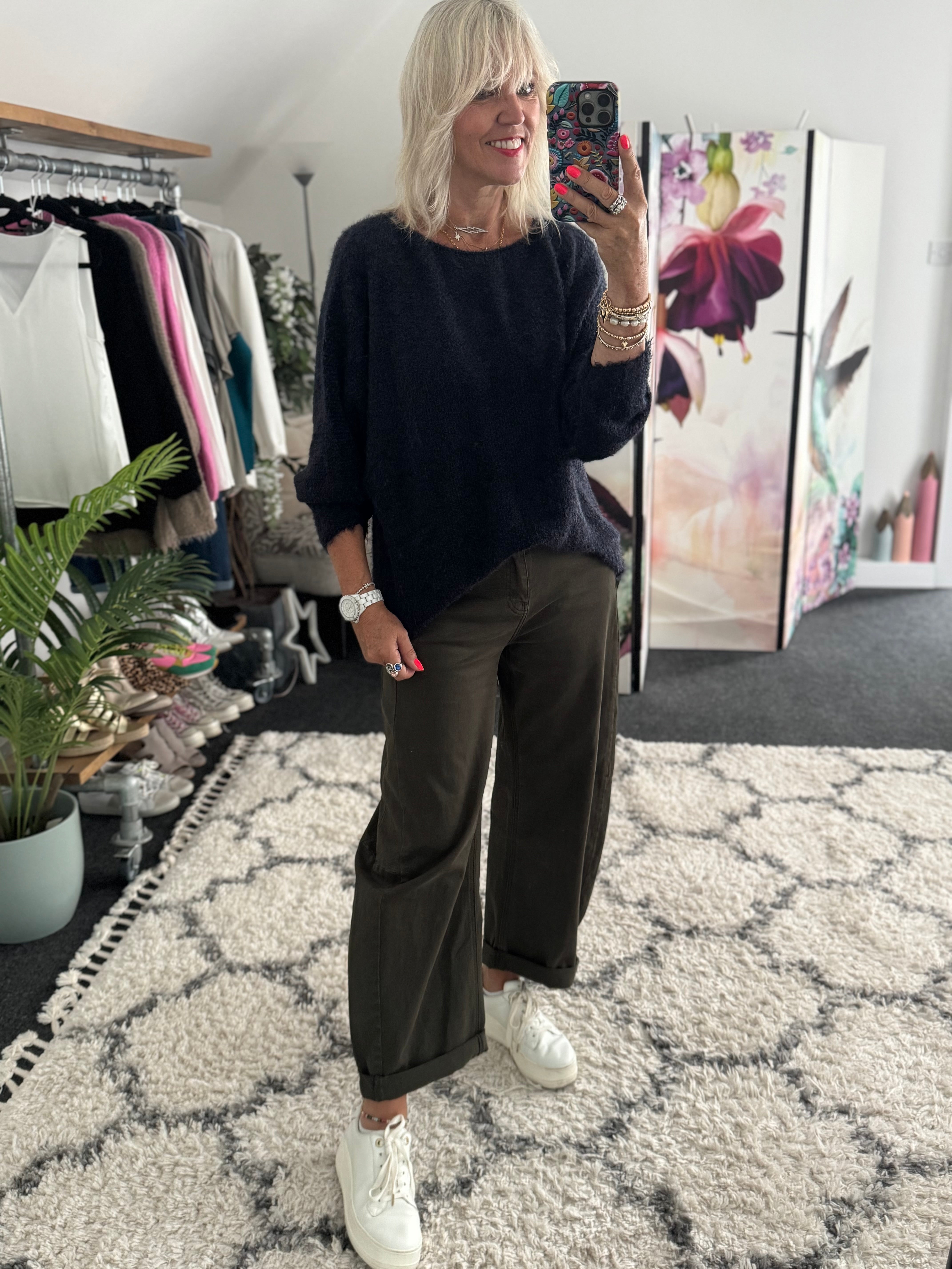 Barrel Leg Jeans in Deep Khaki