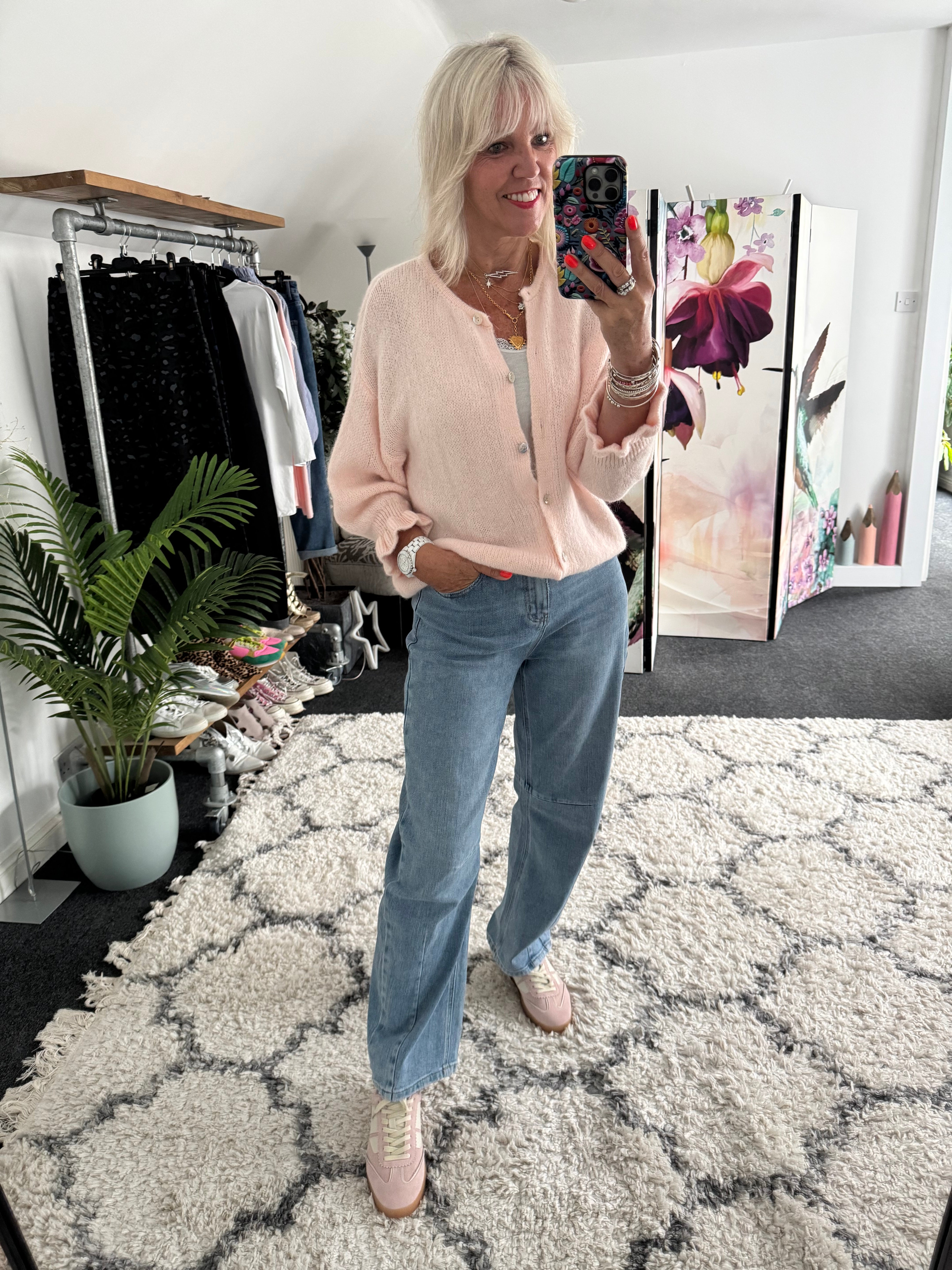 Relaxed Boyfriend Jeans in Light Denim